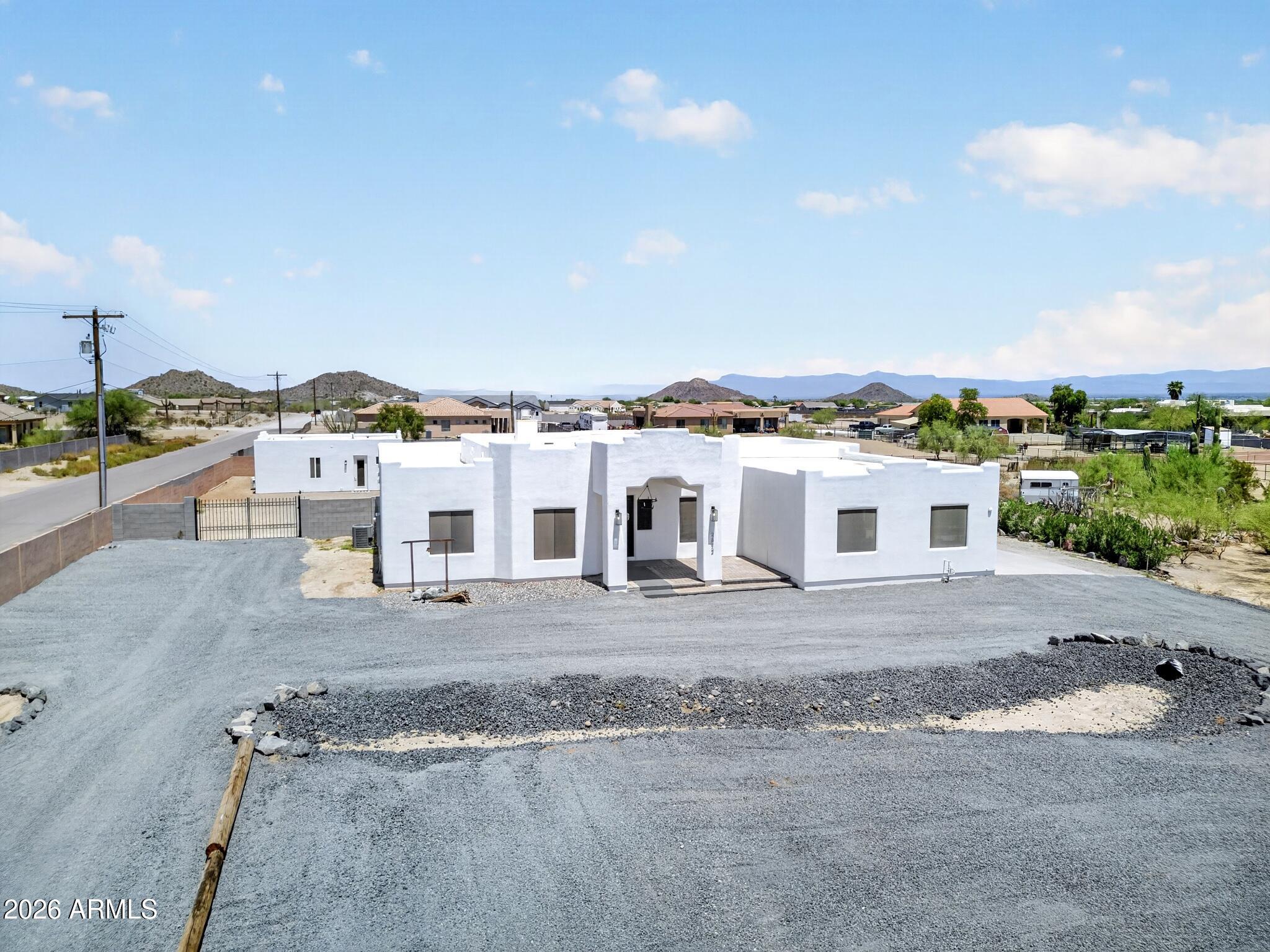 2672 W Moon Dust Trail