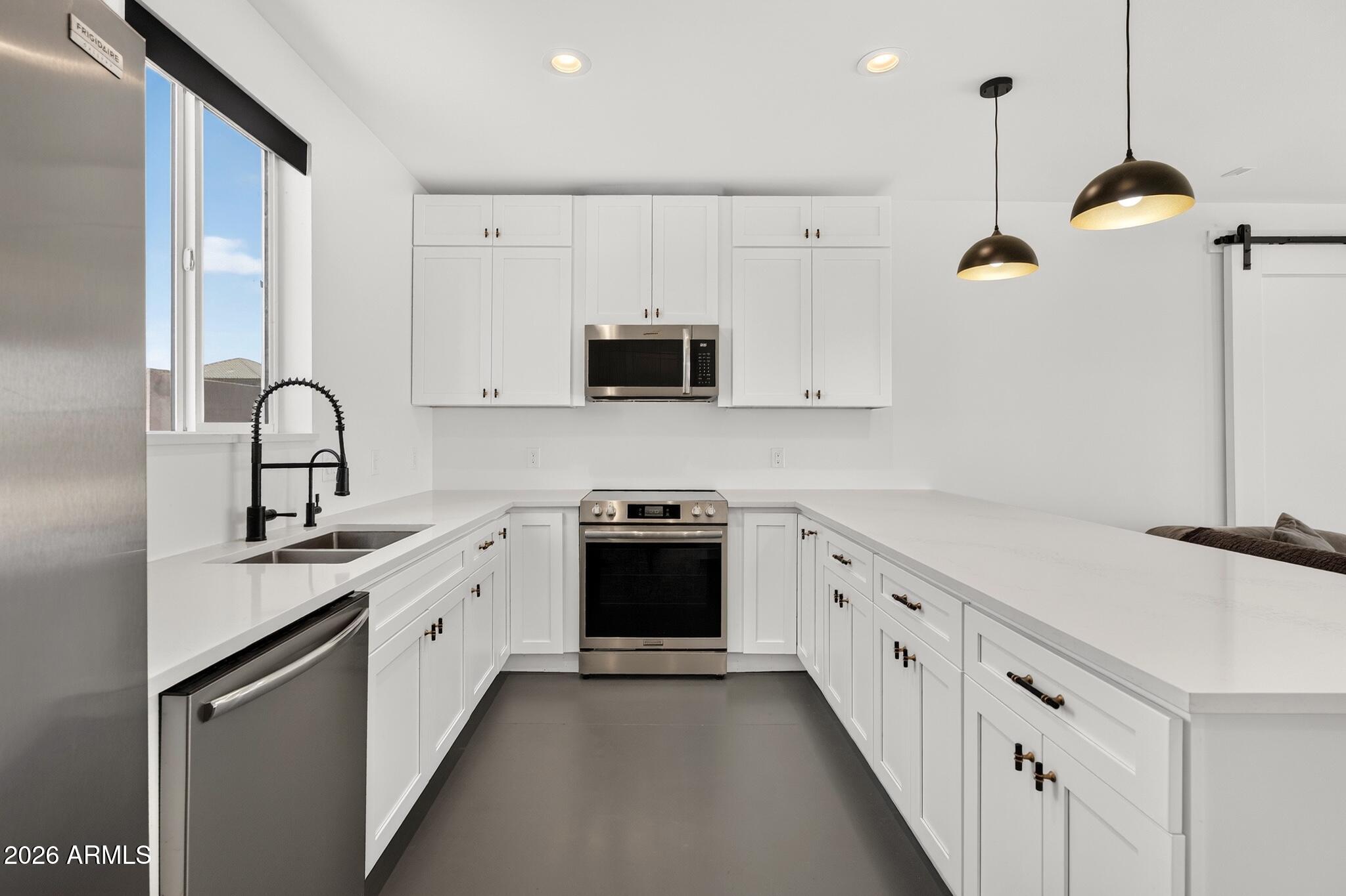 2672 W Moon Dust Trail
