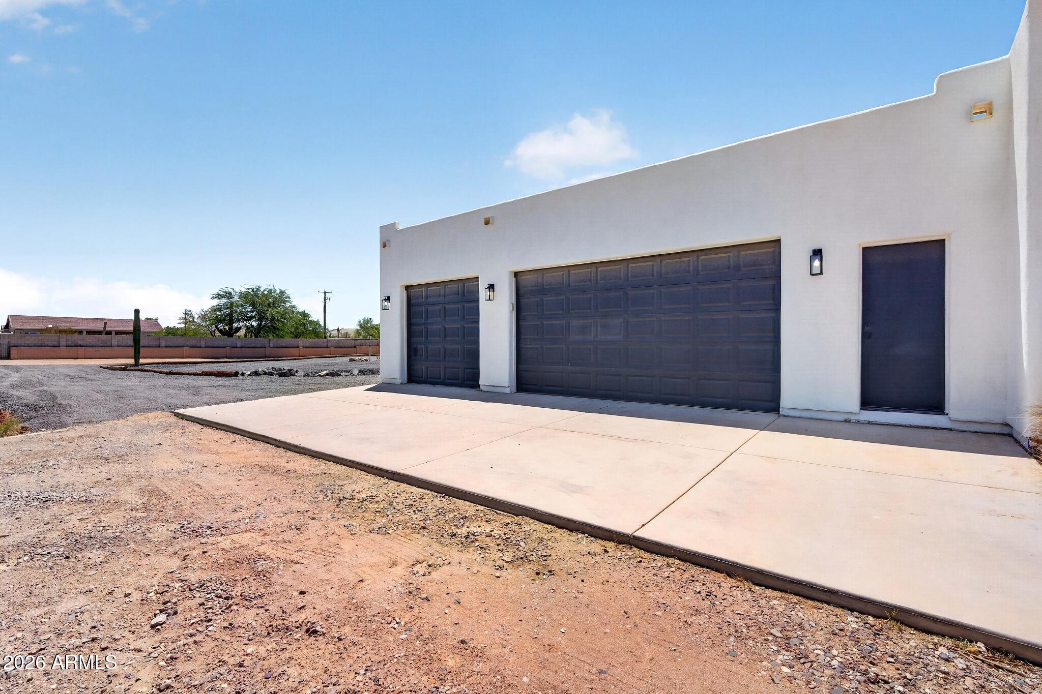 2672 W Moon Dust Trail