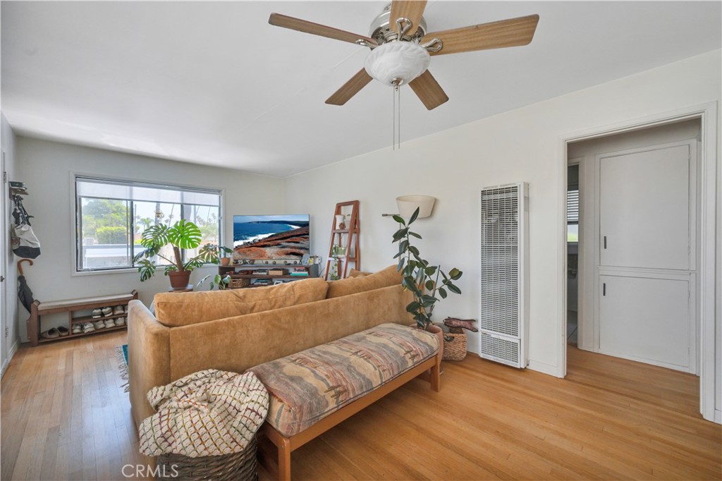 4124 E Broadway