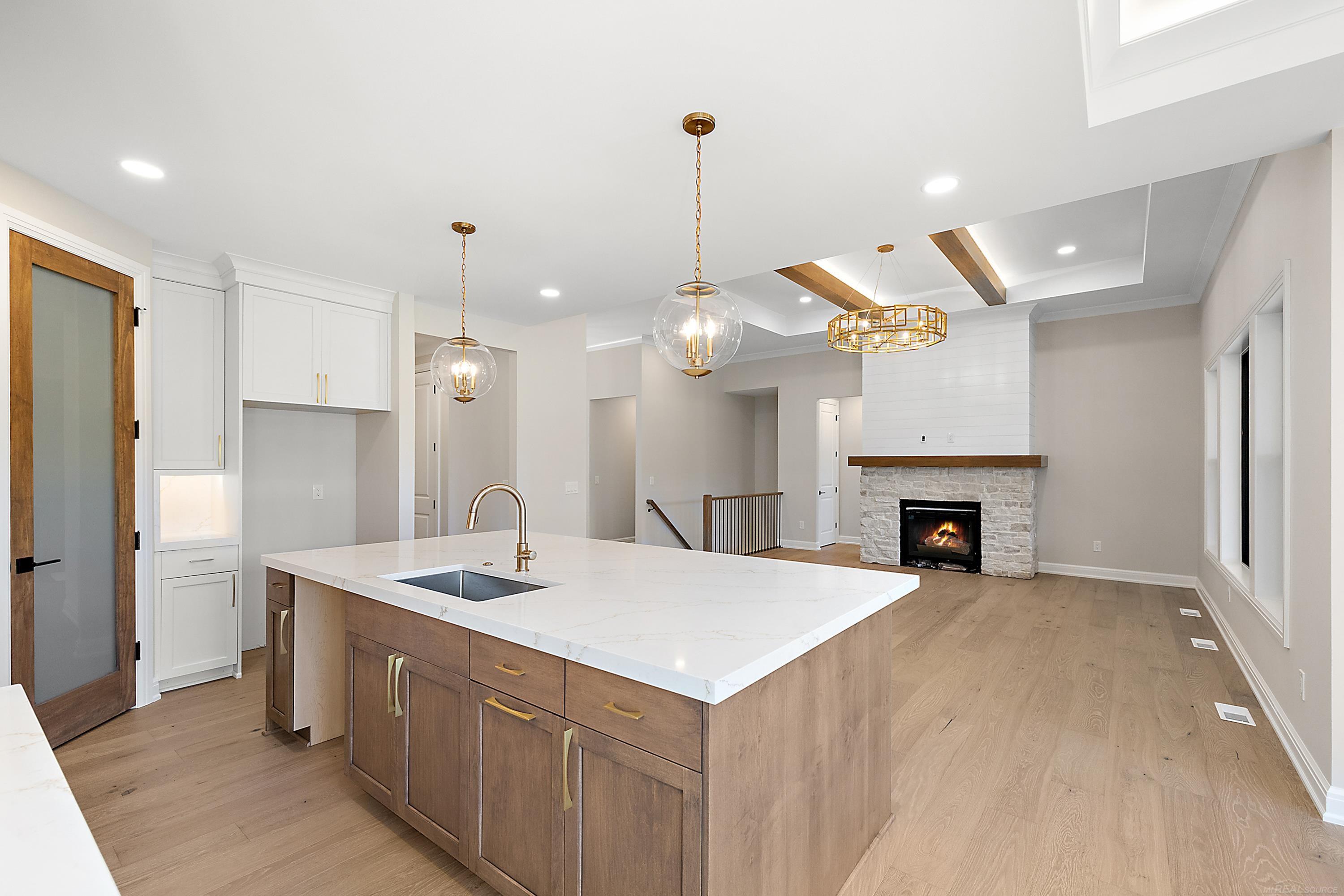 1477 Larkspur Lane