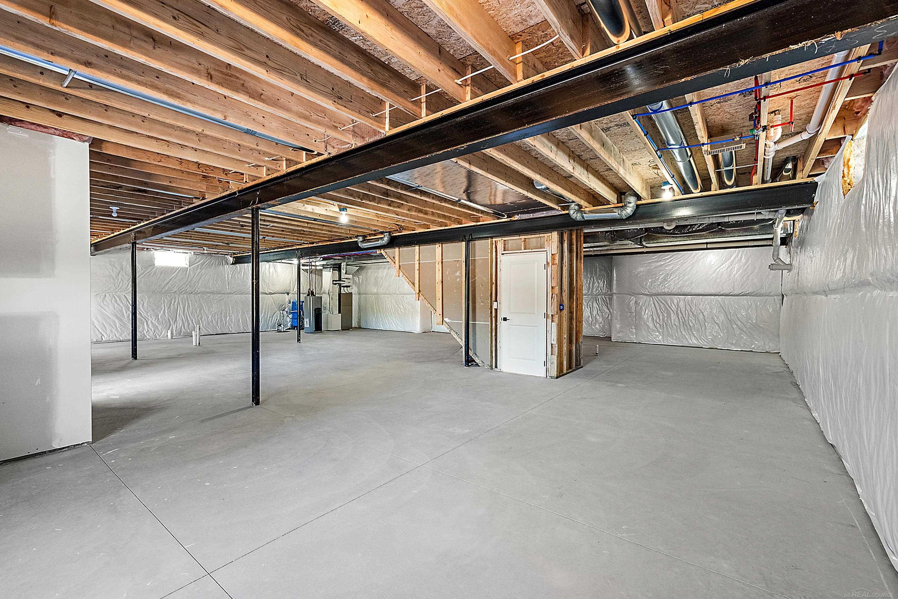 1477 Larkspur Lane