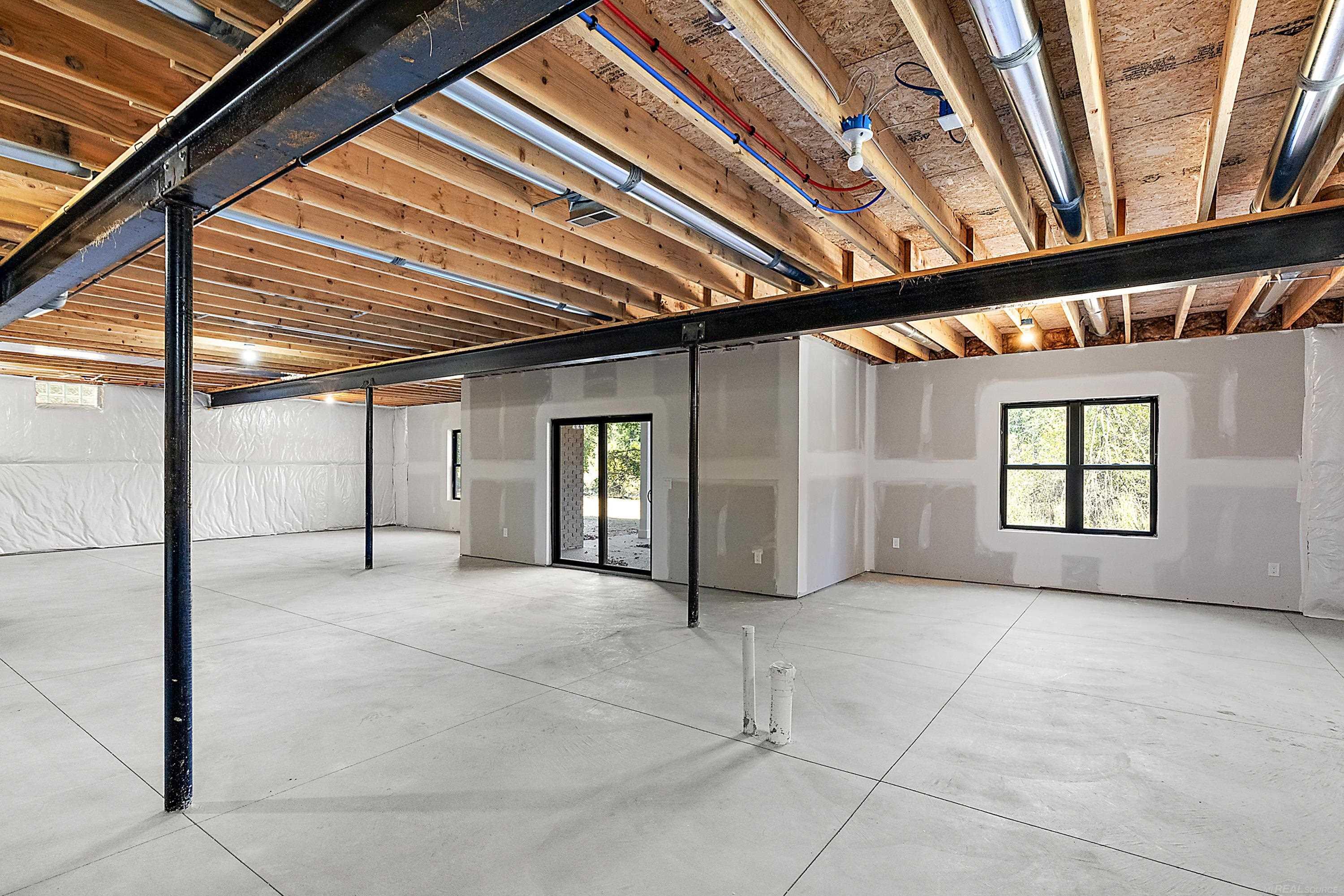 1477 Larkspur Lane