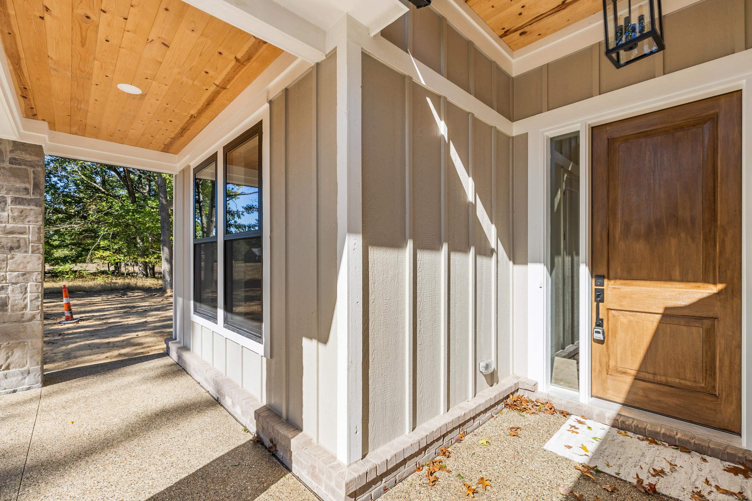 1477 Larkspur Lane
