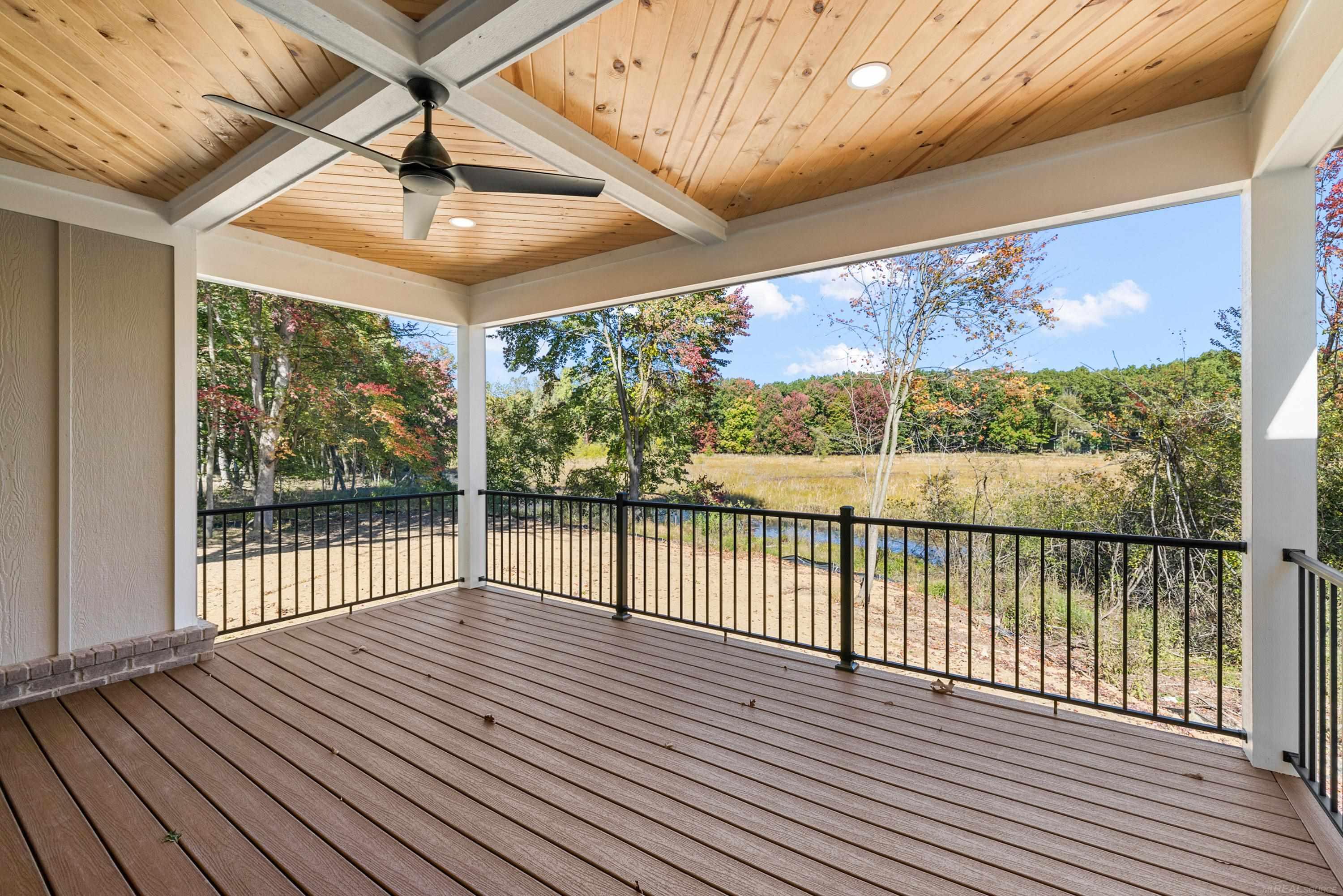 1477 Larkspur Lane