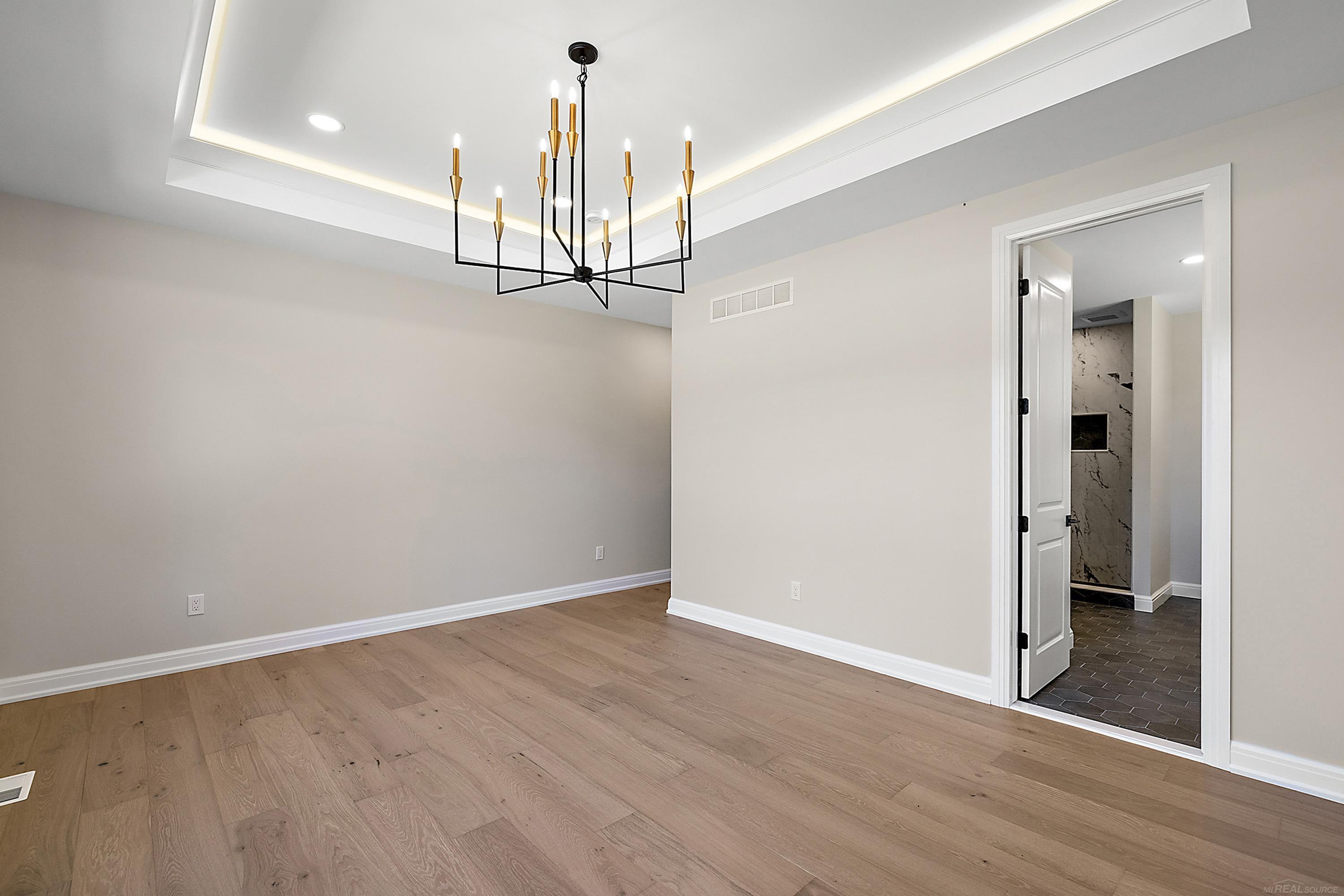 1477 Larkspur Lane