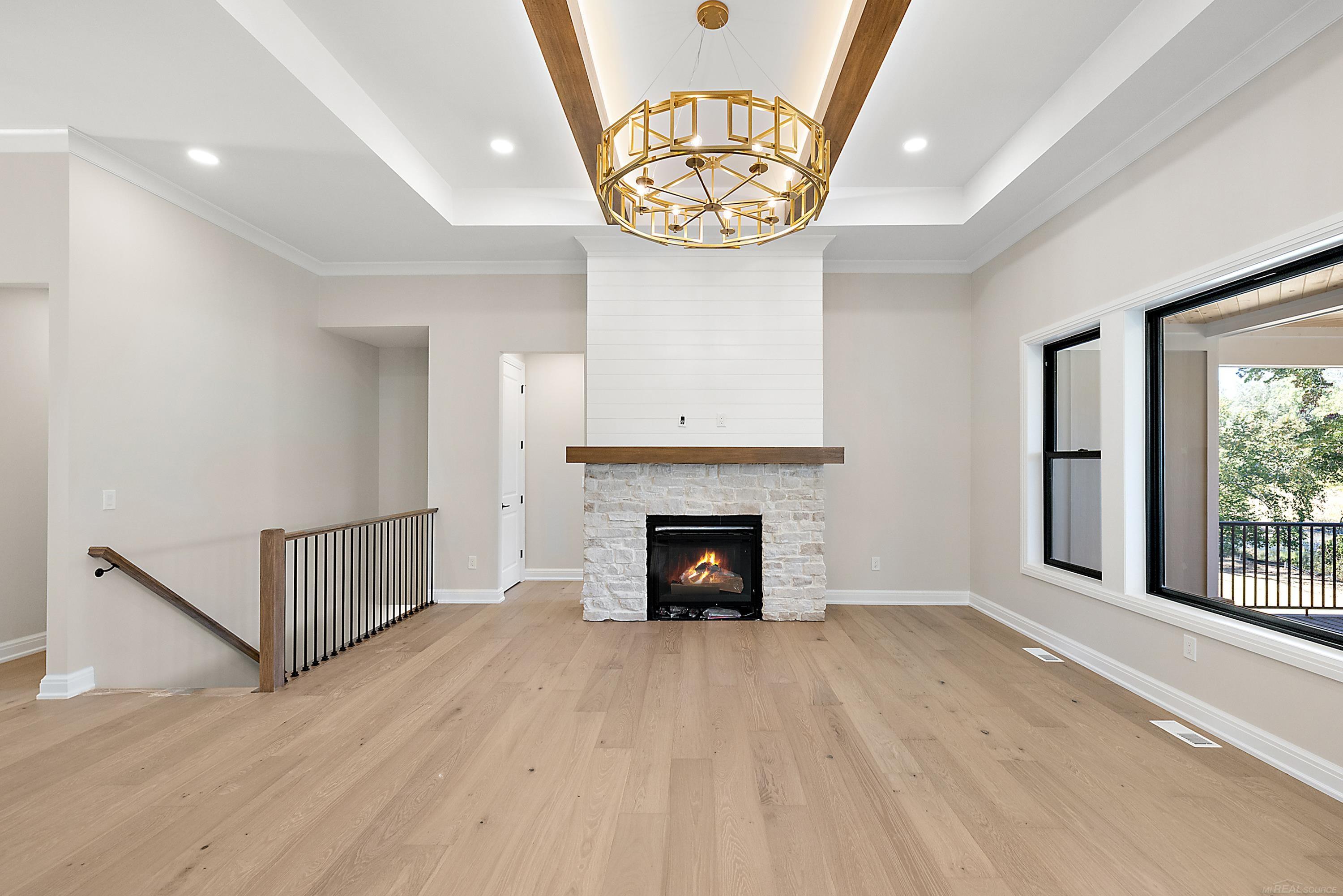 1477 Larkspur Lane