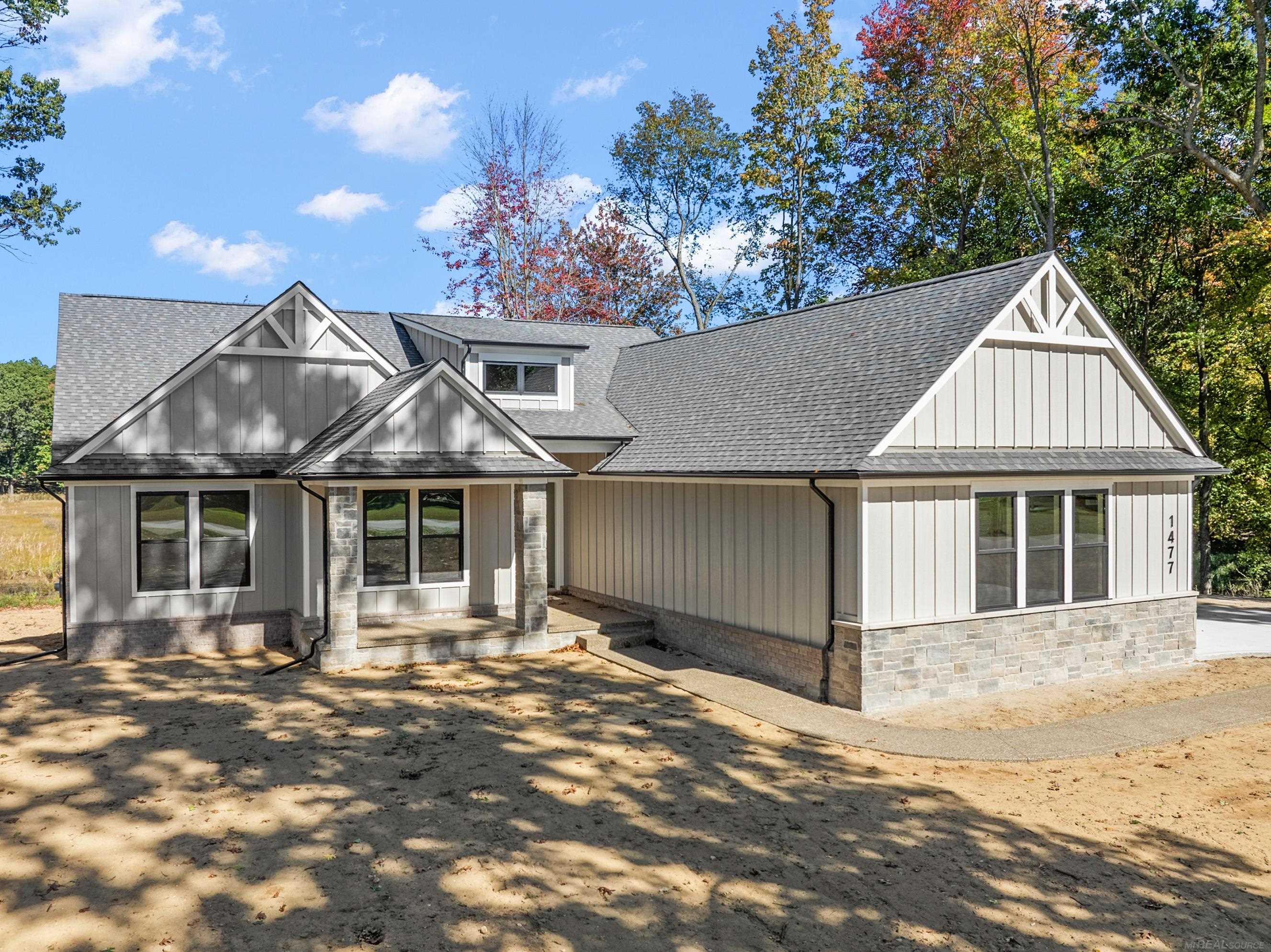 1477 Larkspur Lane