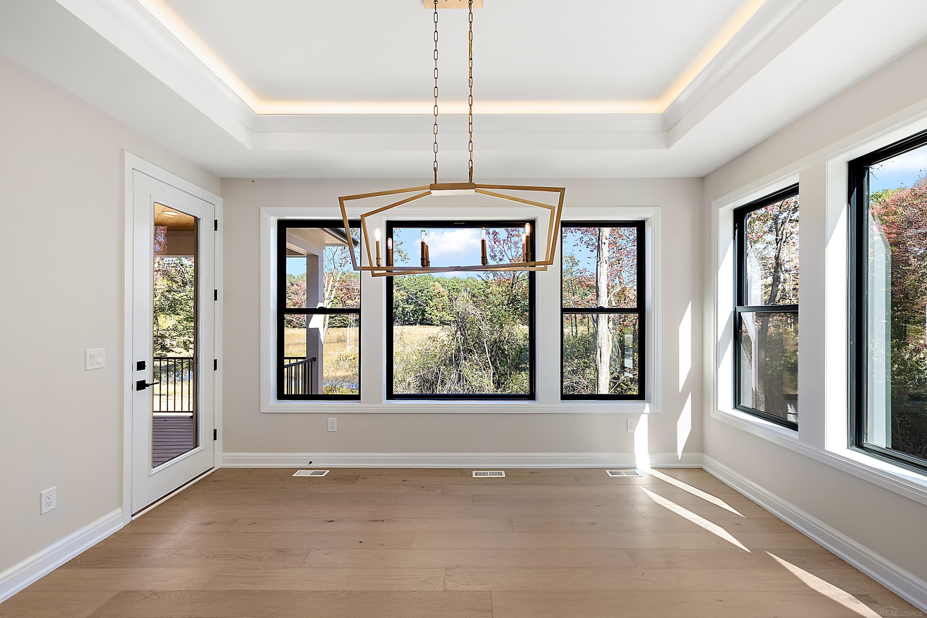 1477 Larkspur Lane