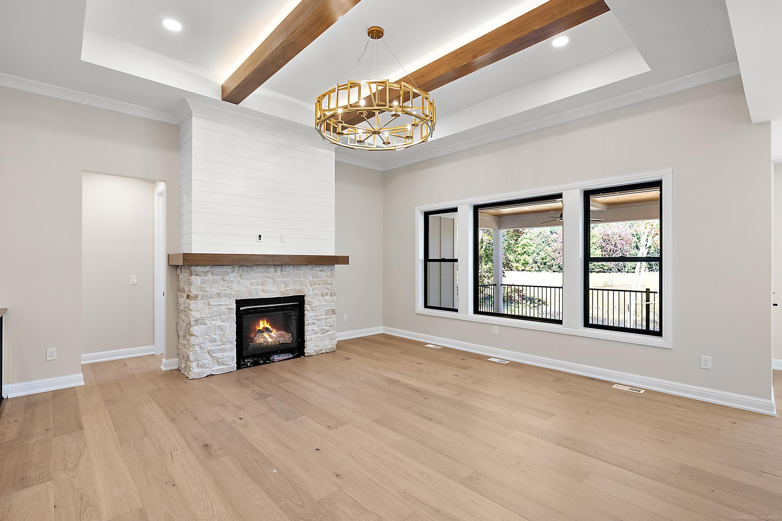 1477 Larkspur Lane