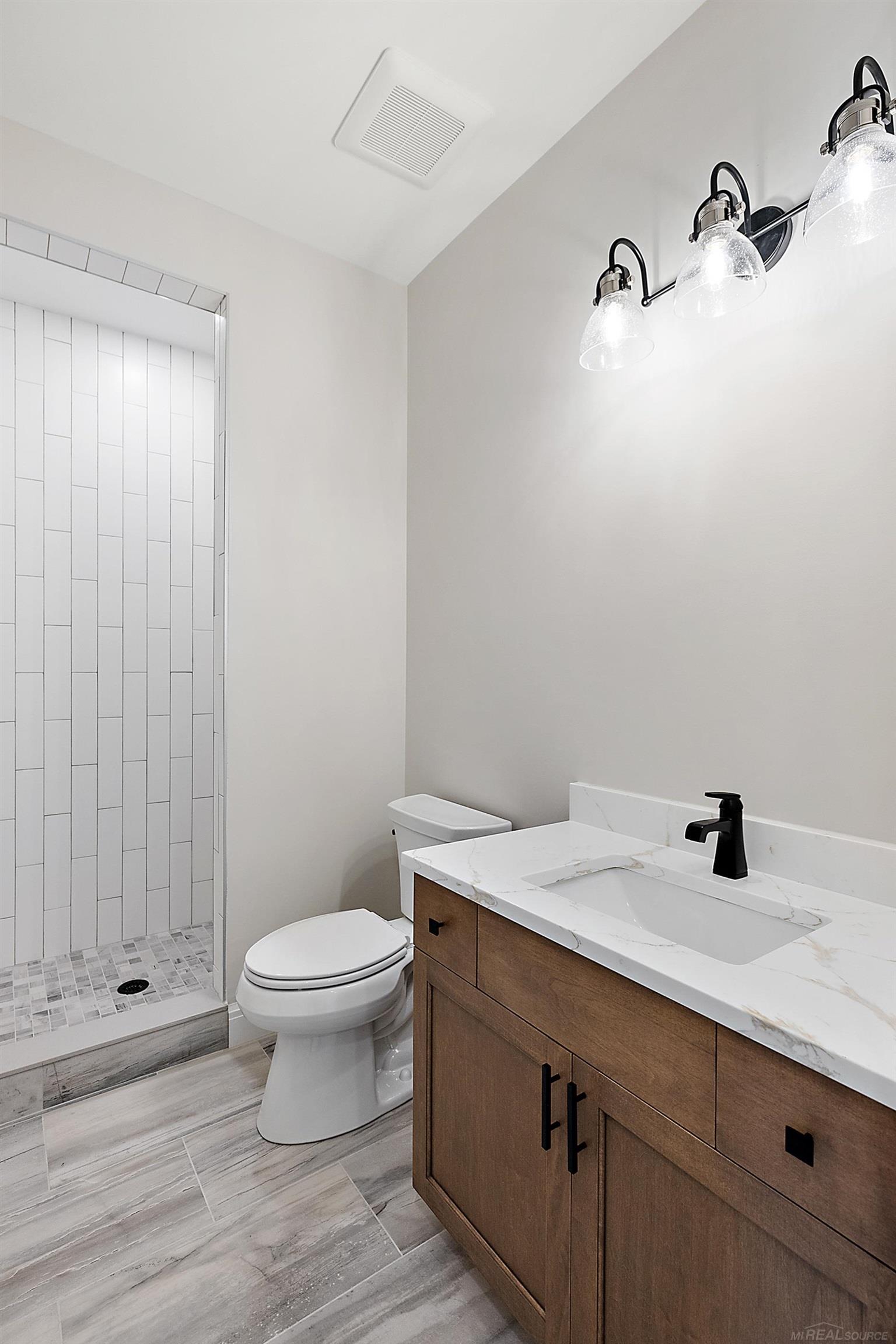 1477 Larkspur Lane