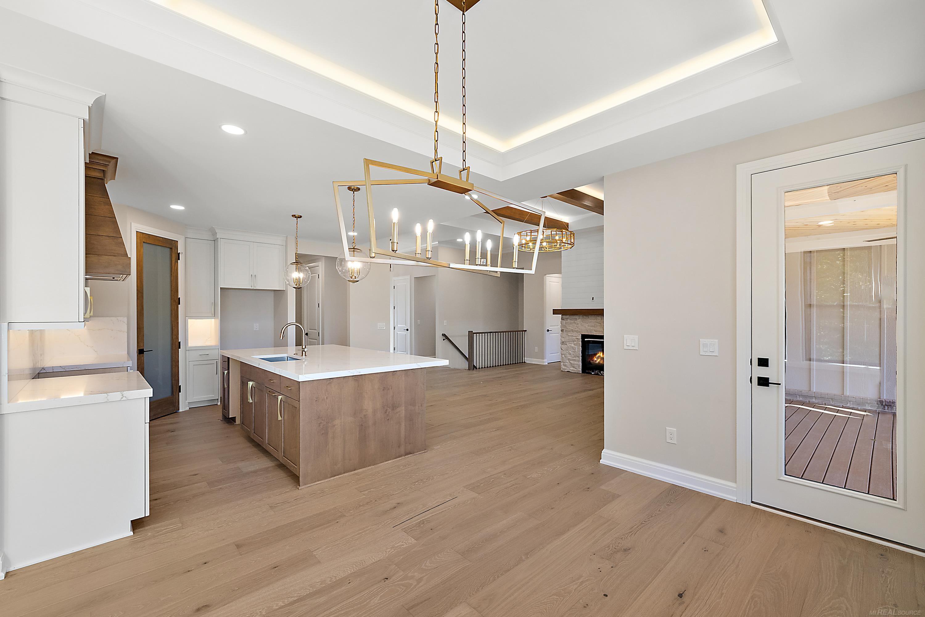 1477 Larkspur Lane