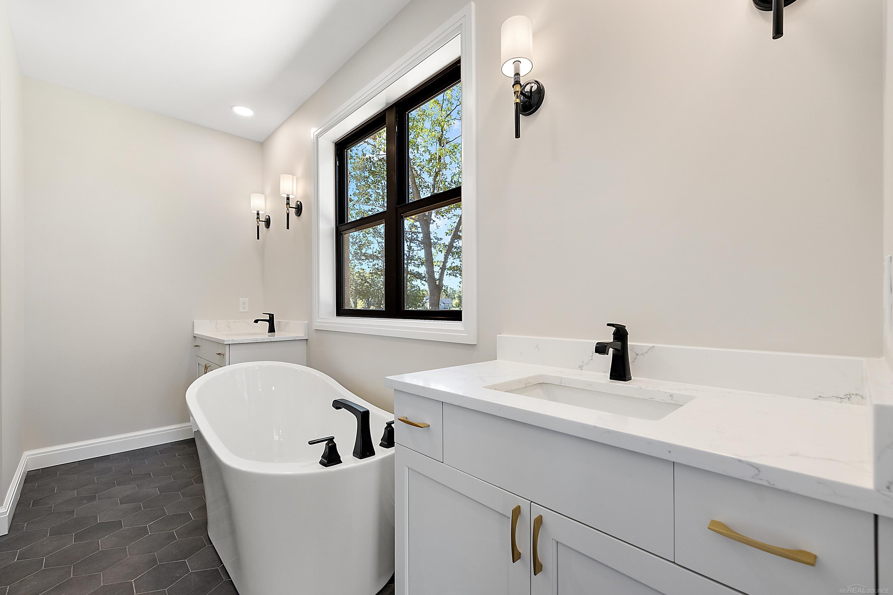 1477 Larkspur Lane
