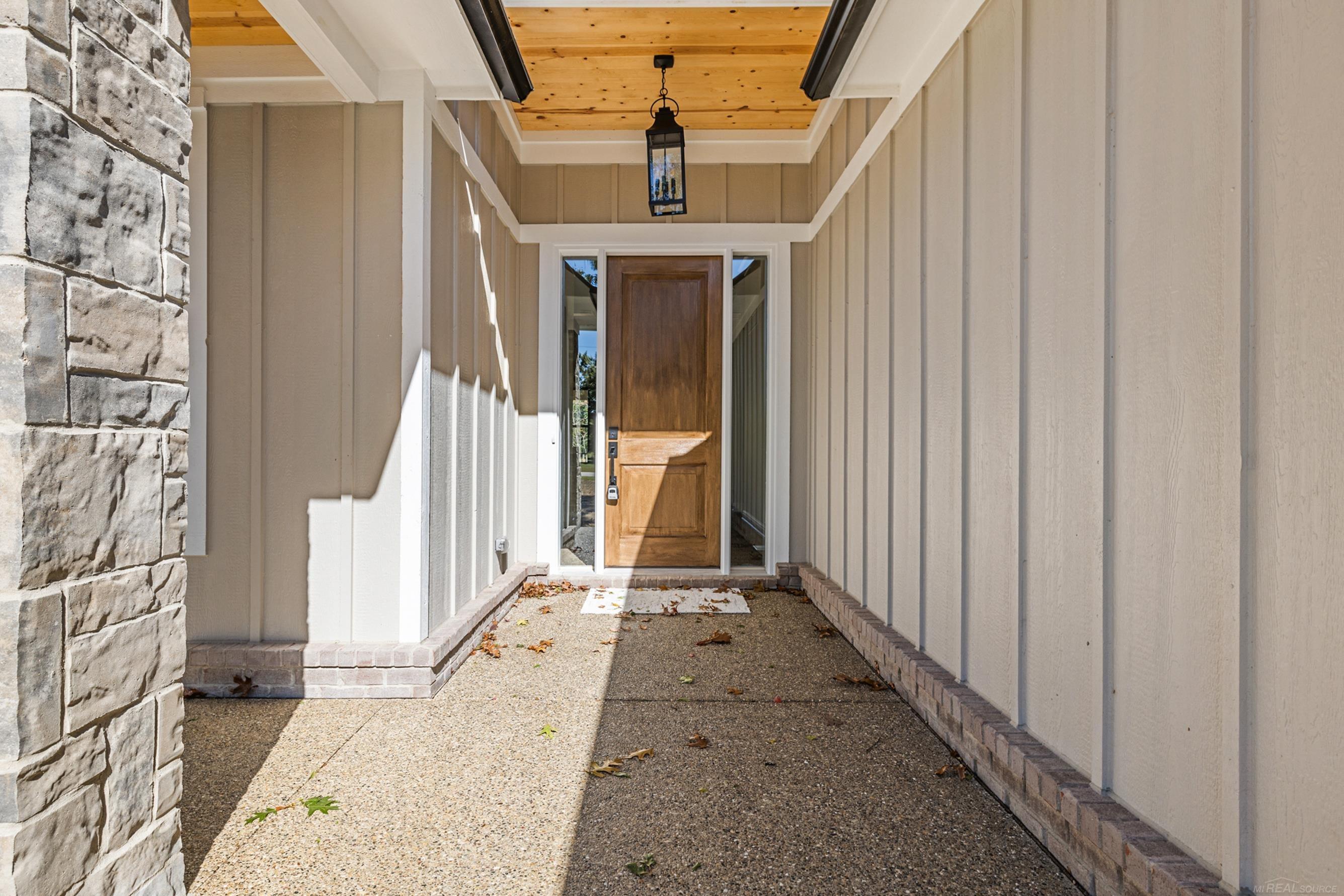 1477 Larkspur Lane