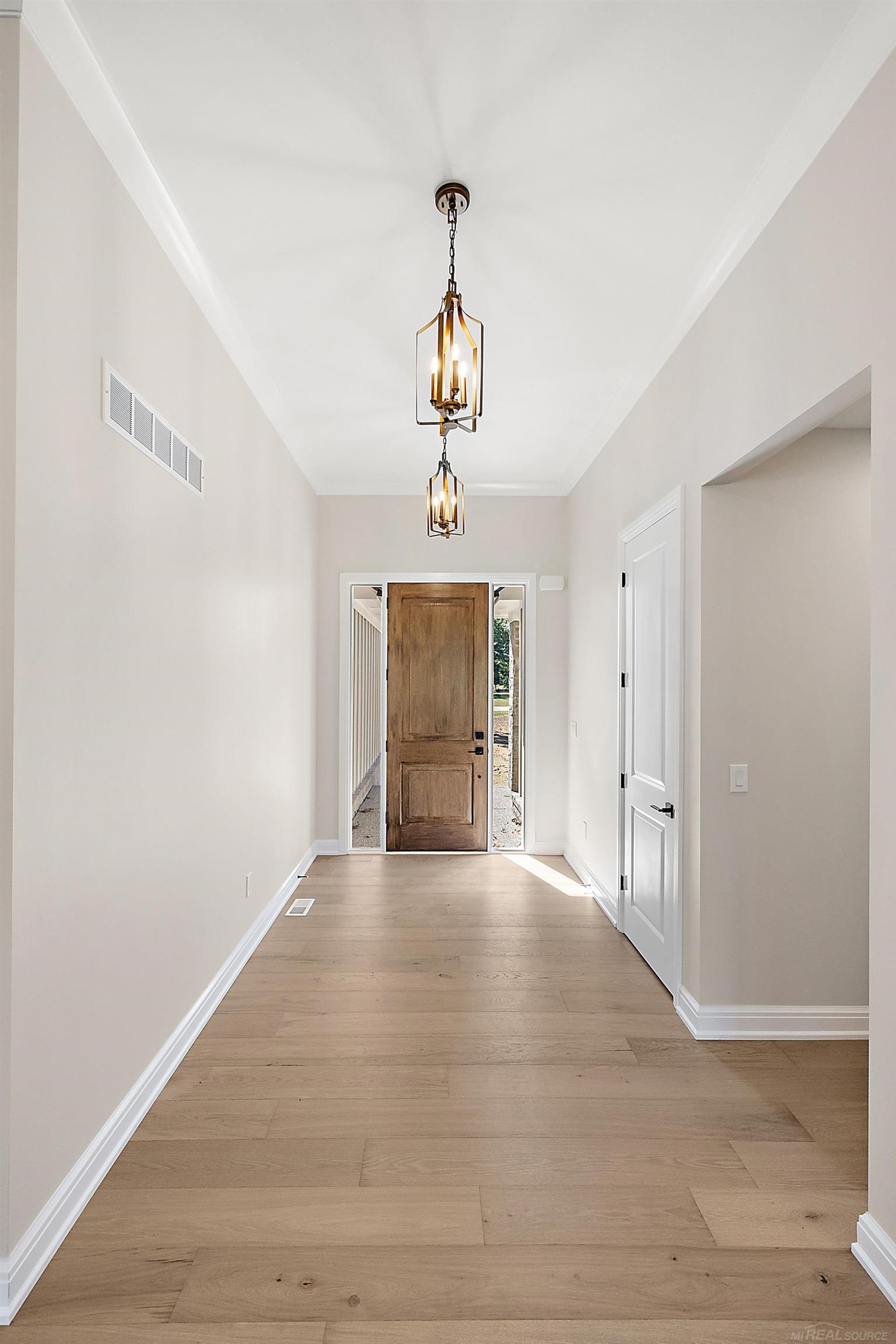 1477 Larkspur Lane