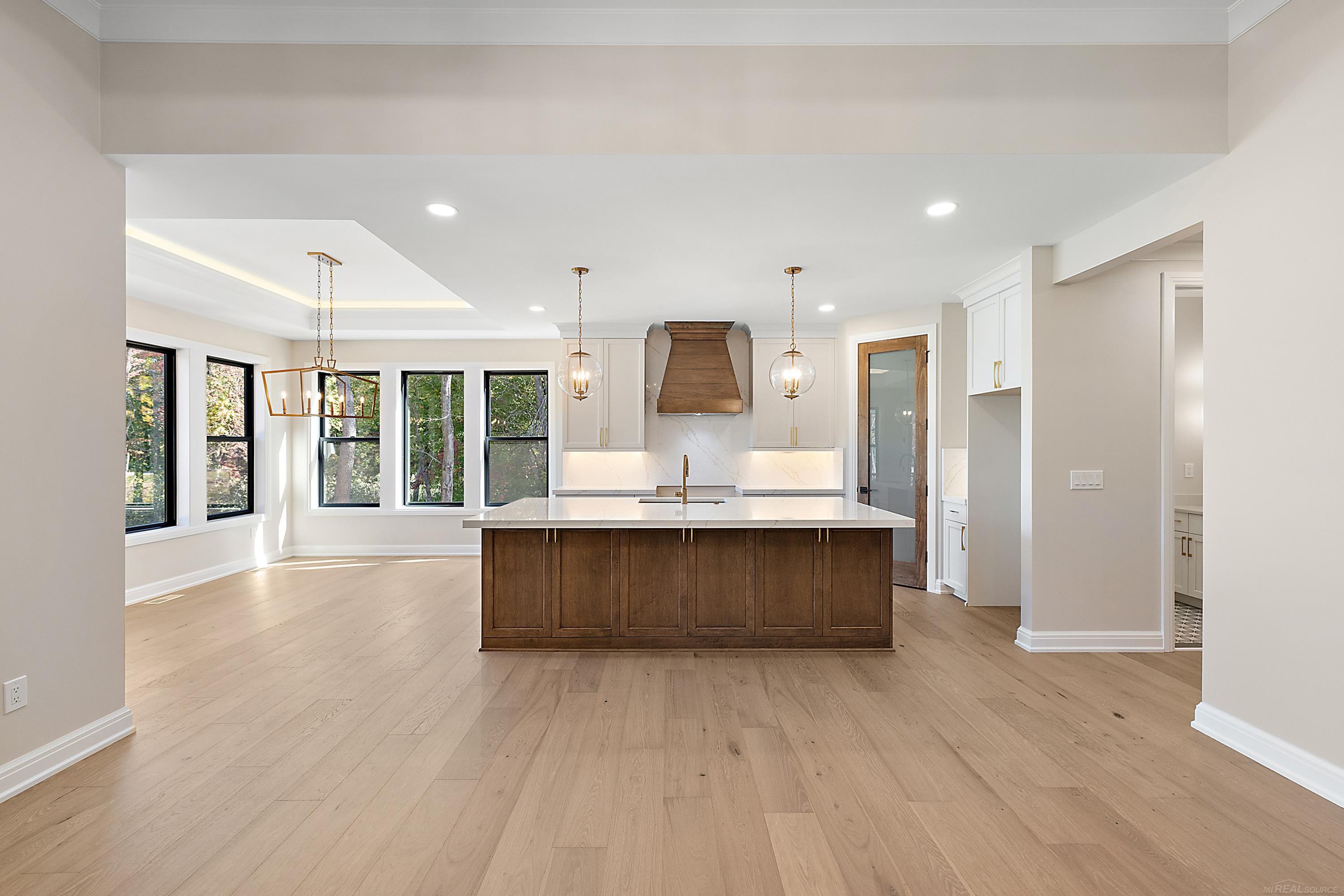 1477 Larkspur Lane