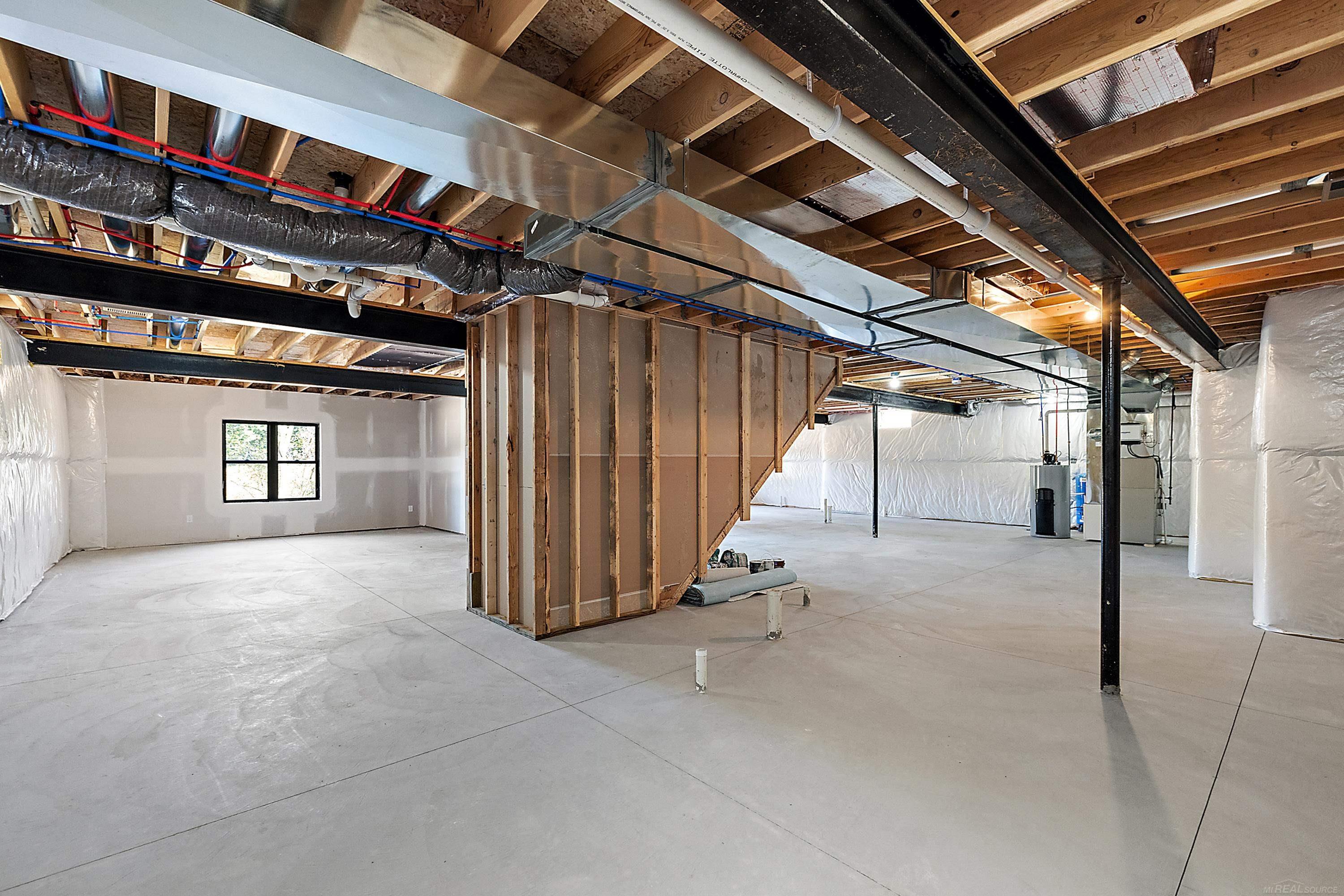 1477 Larkspur Lane