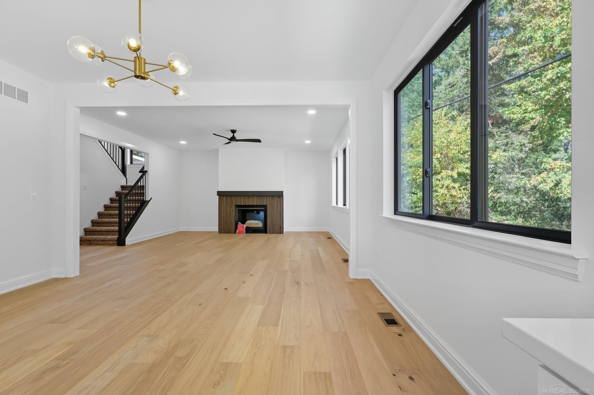 2270 Walton Boulevard