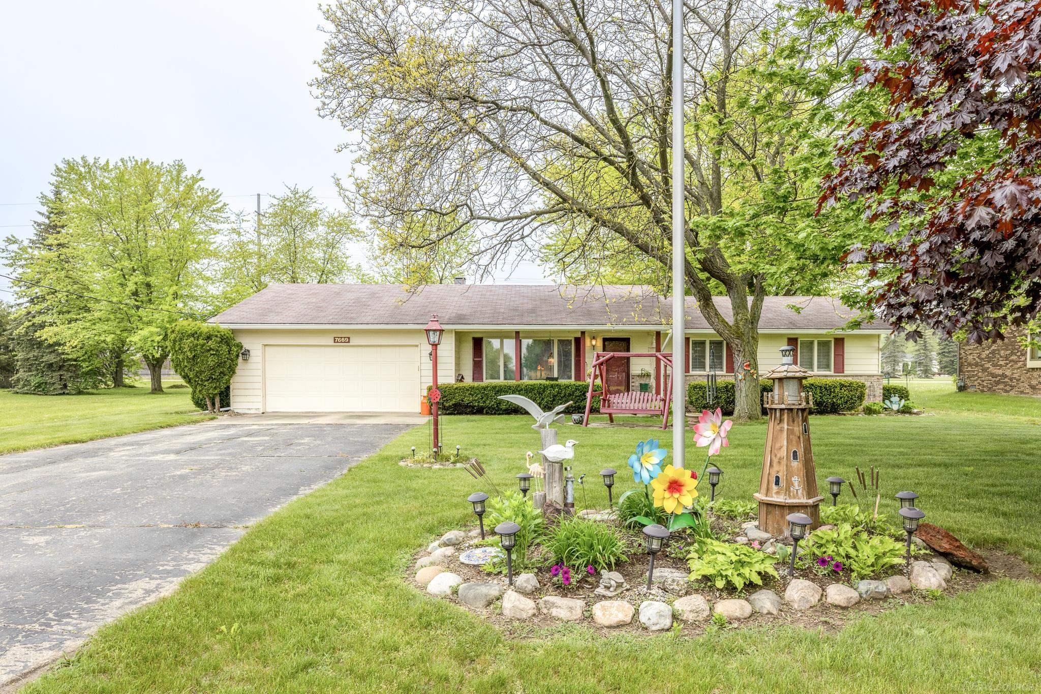 7669 Countryside Road