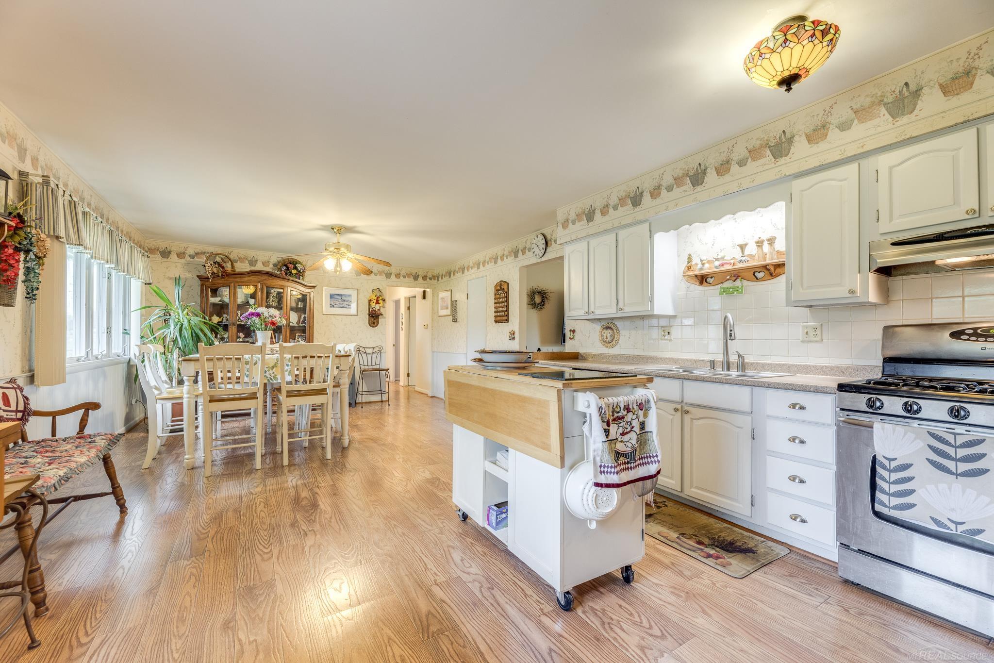 7669 Countryside Road