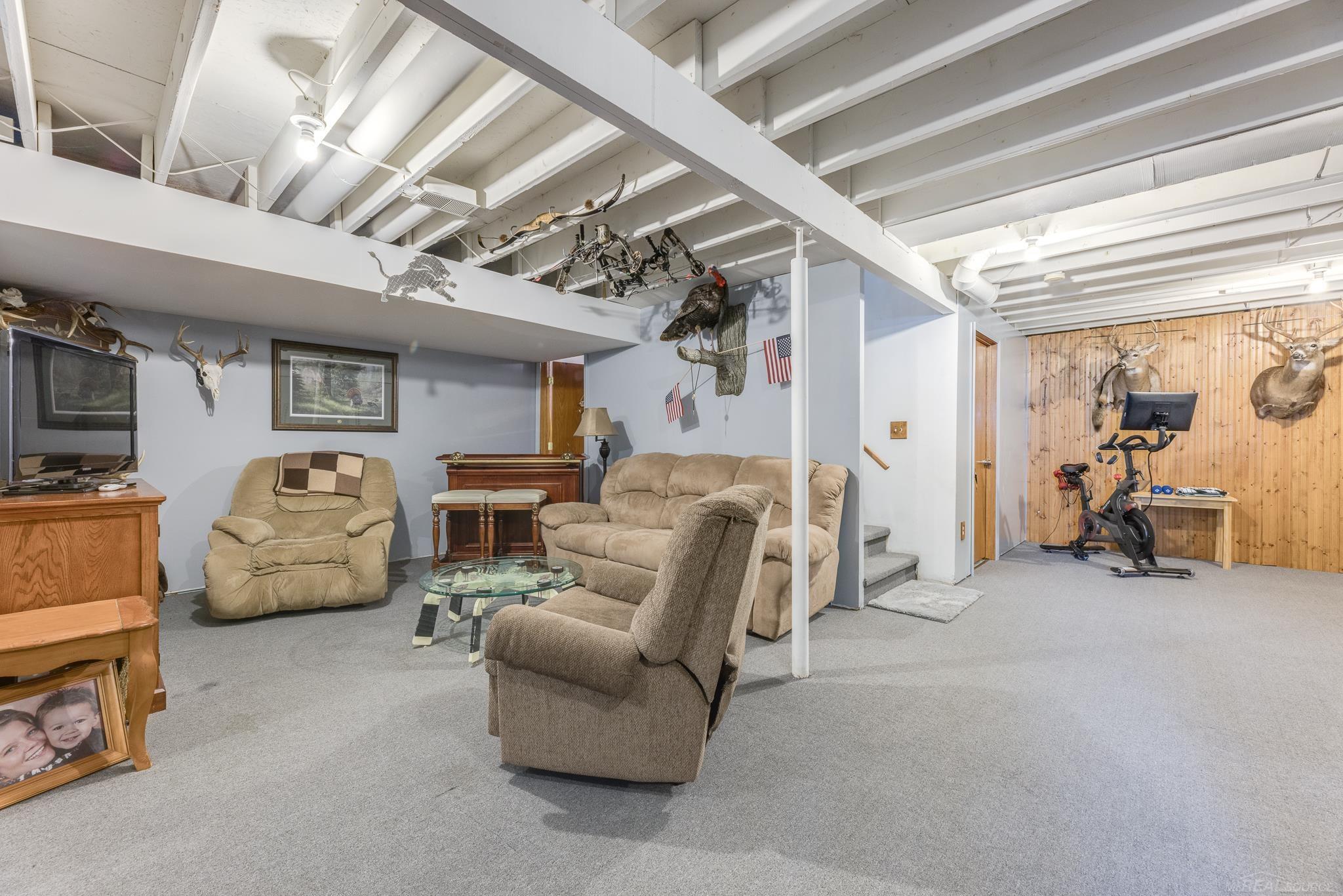 5674 Galbraith Line Road