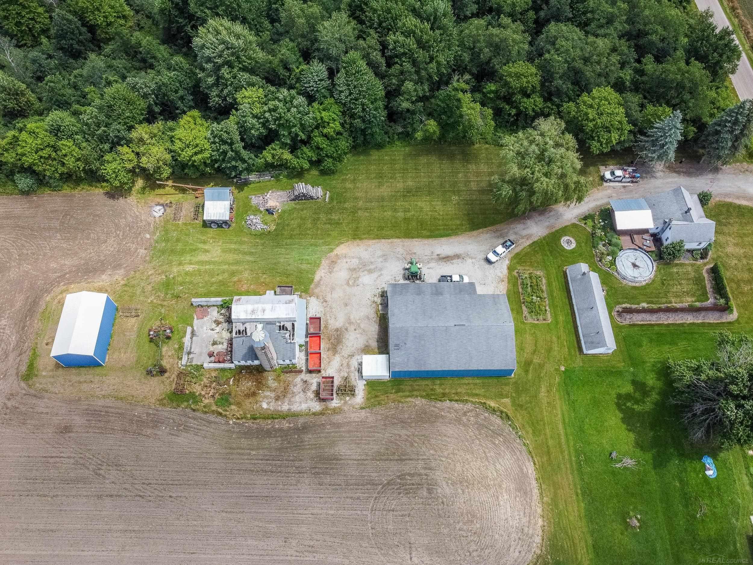 7822 Metcalf Road