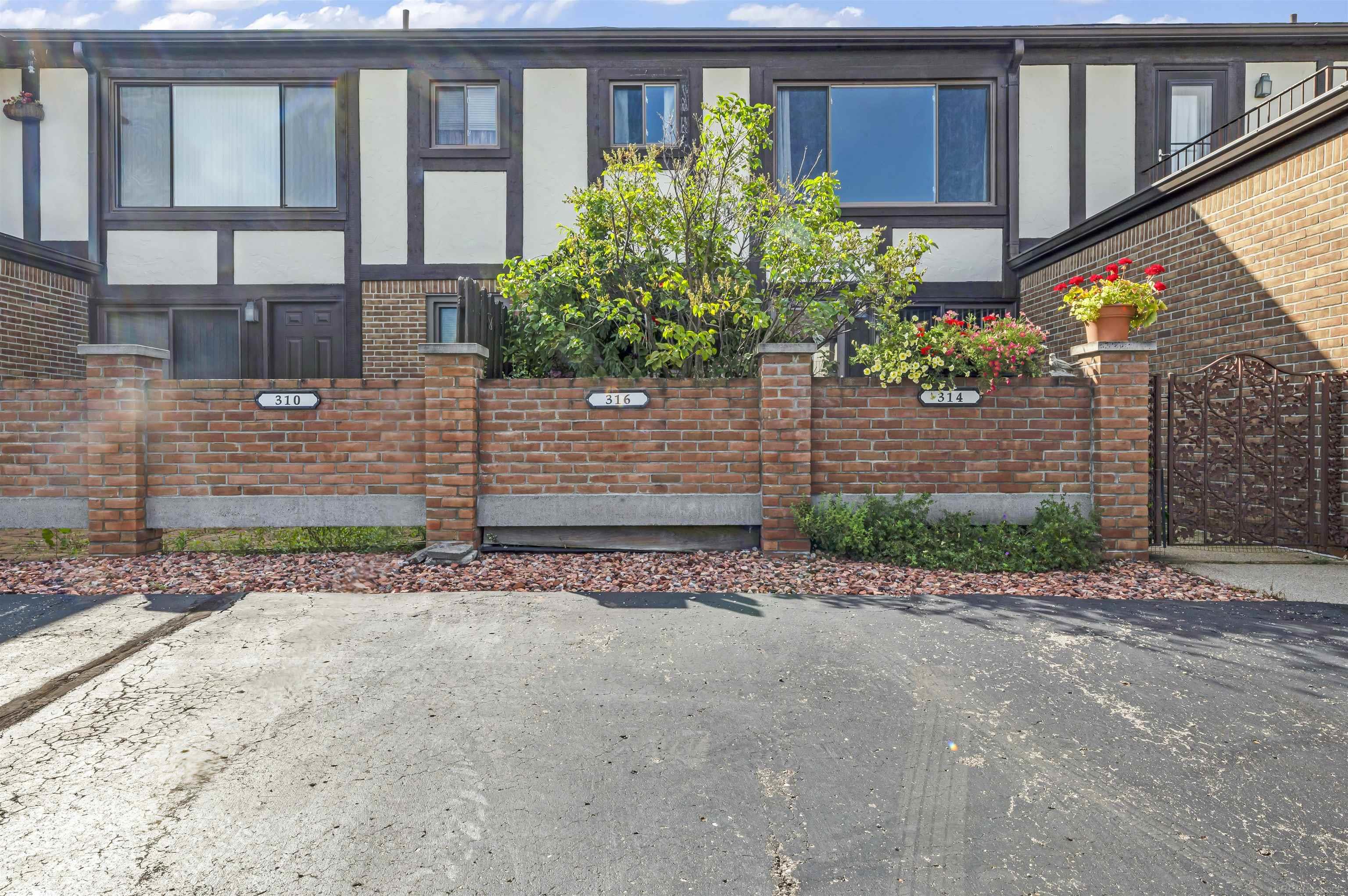 316 Country Club Drive