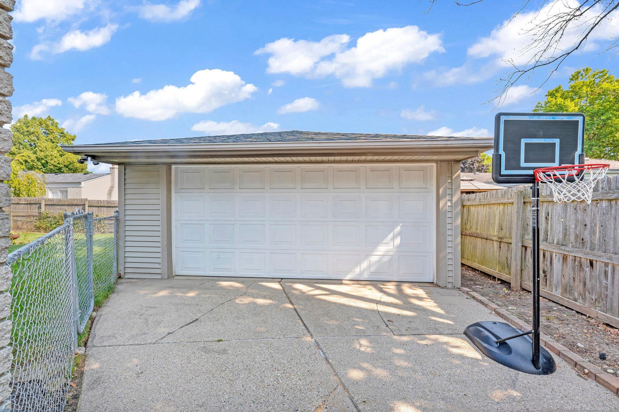 14529 Hillsdale Drive