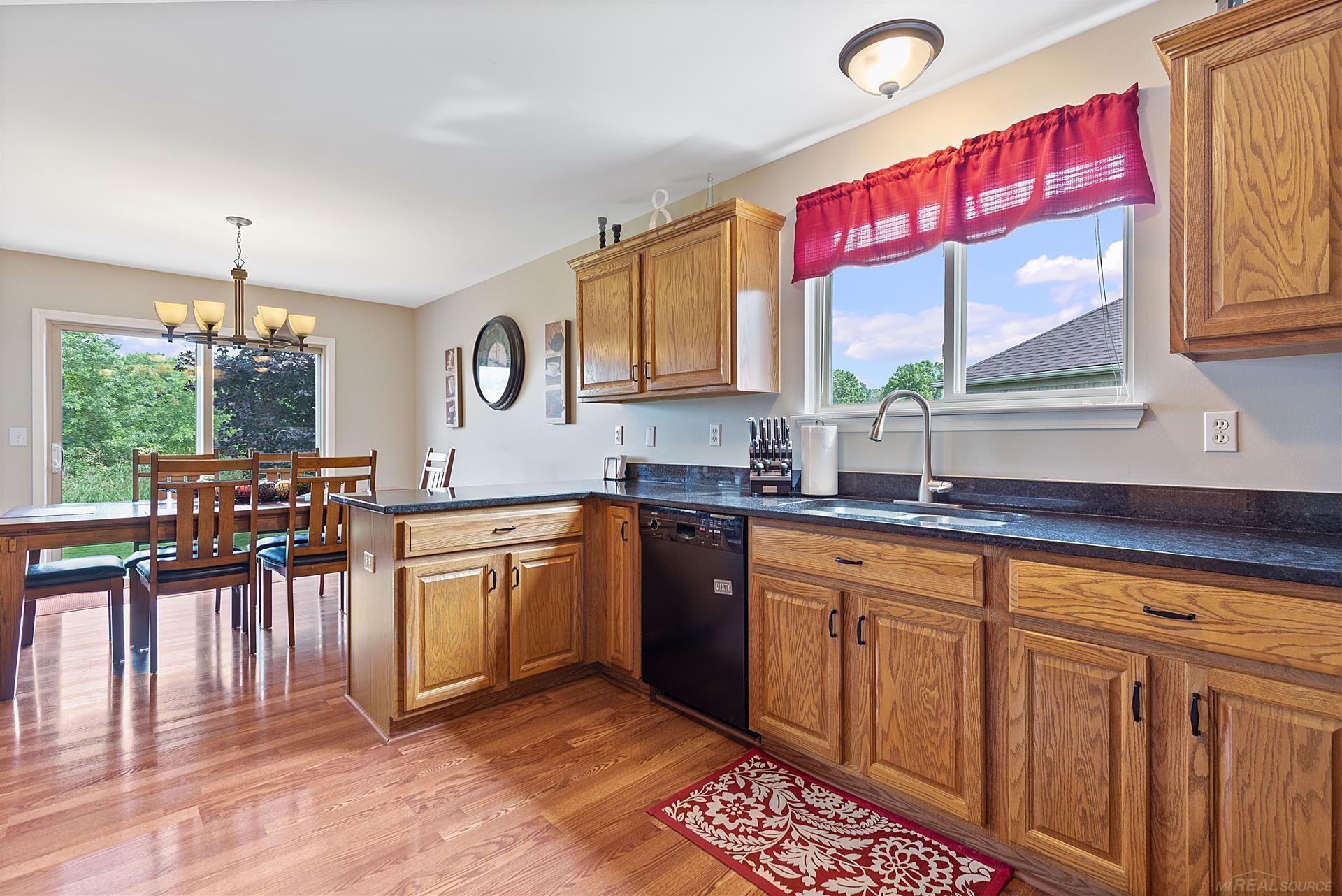 52496 Fox Pointe Drive