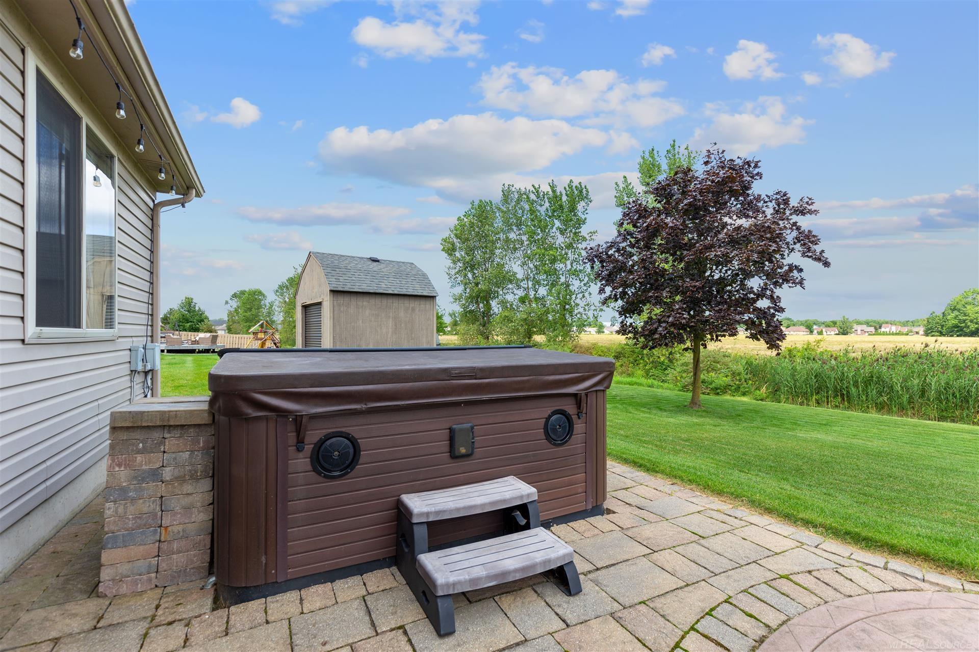 52496 Fox Pointe Drive
