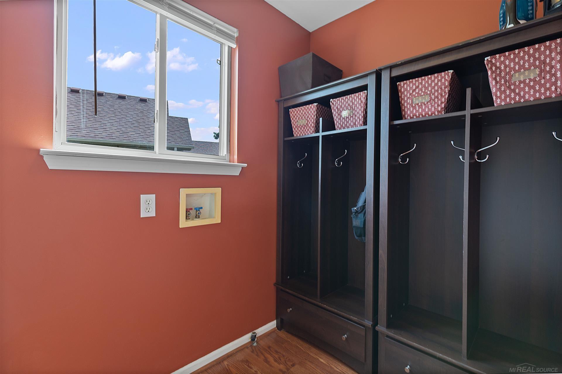 52496 Fox Pointe Drive
