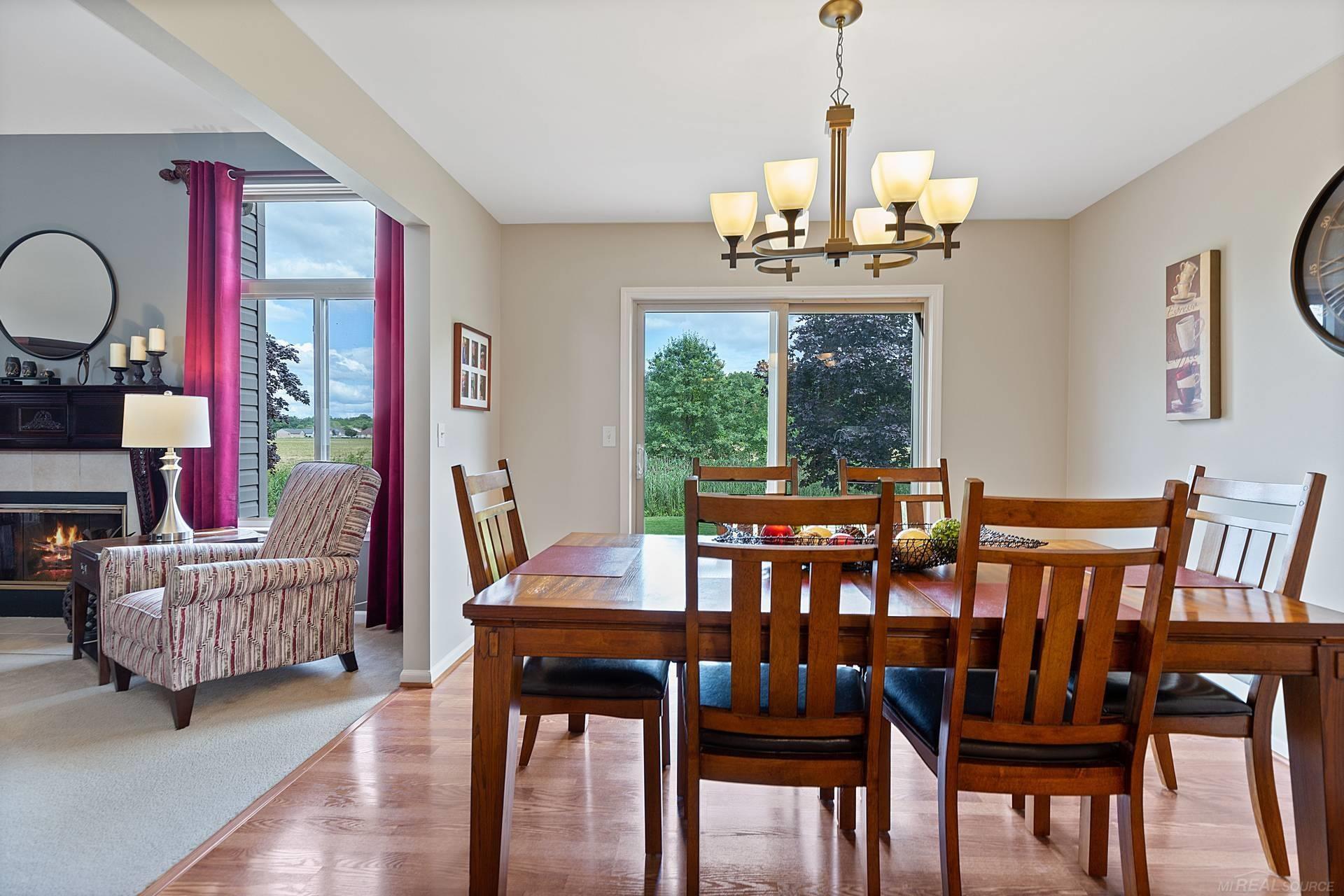 52496 Fox Pointe Drive