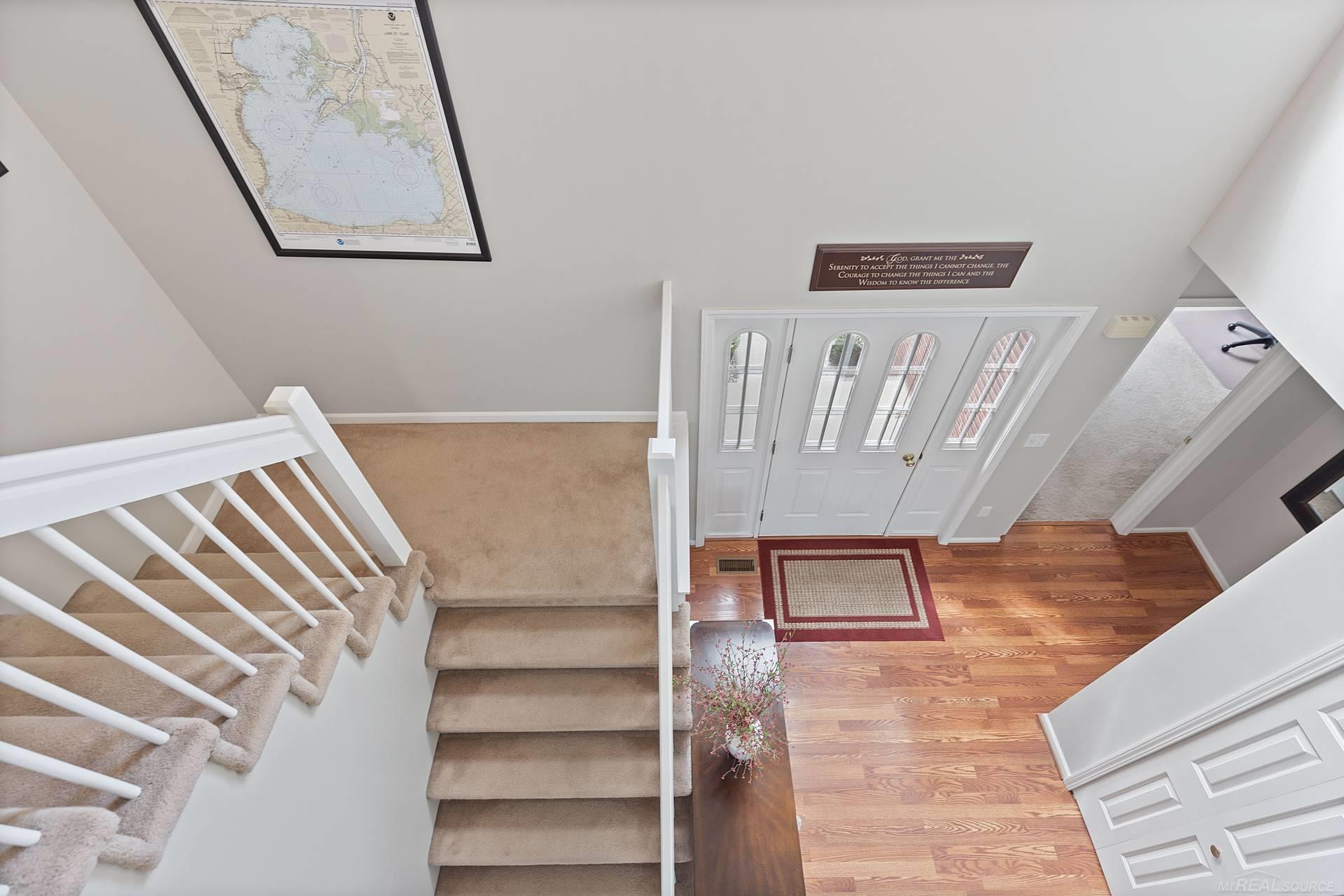 52496 Fox Pointe Drive