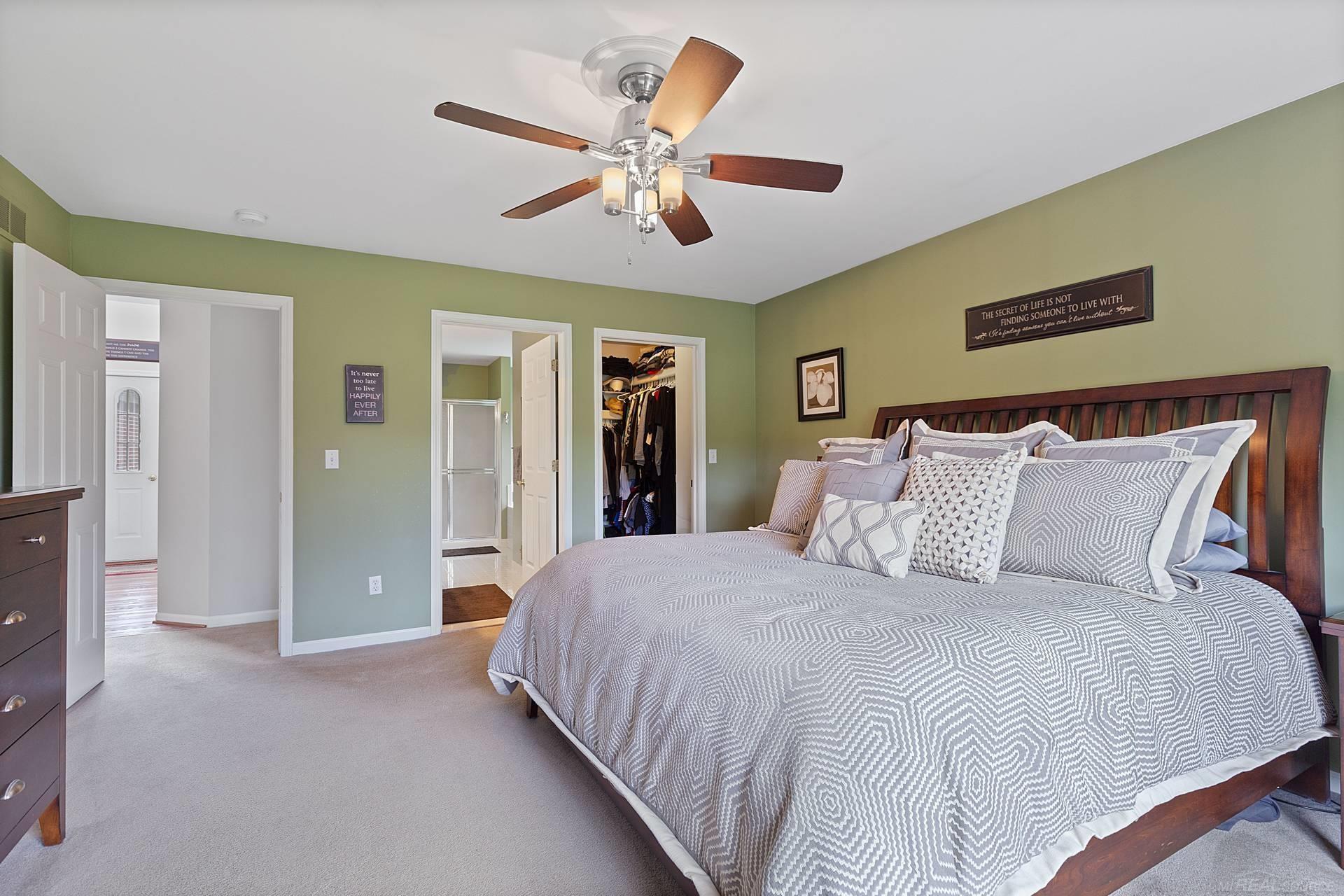 52496 Fox Pointe Drive