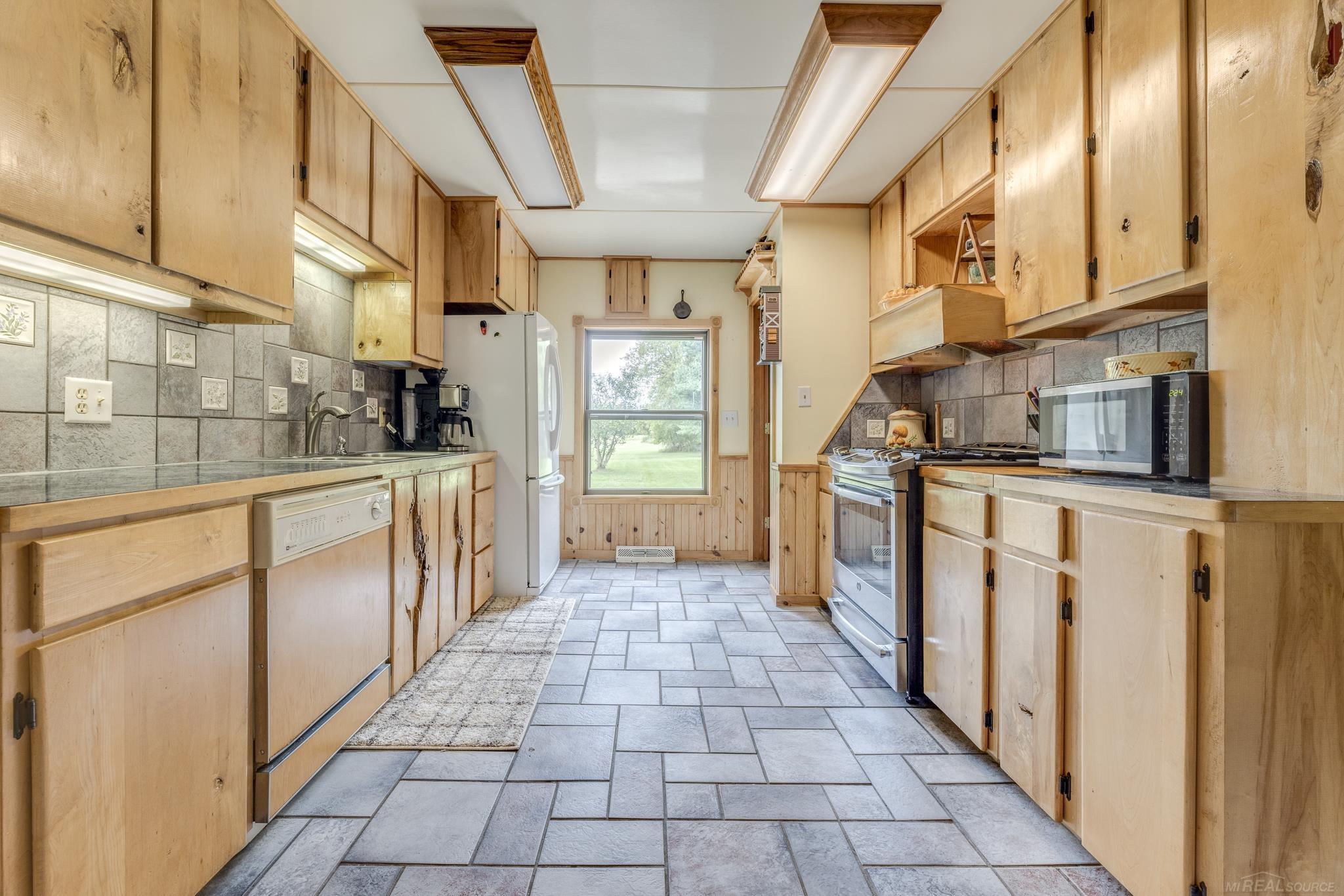 4543 Main Street