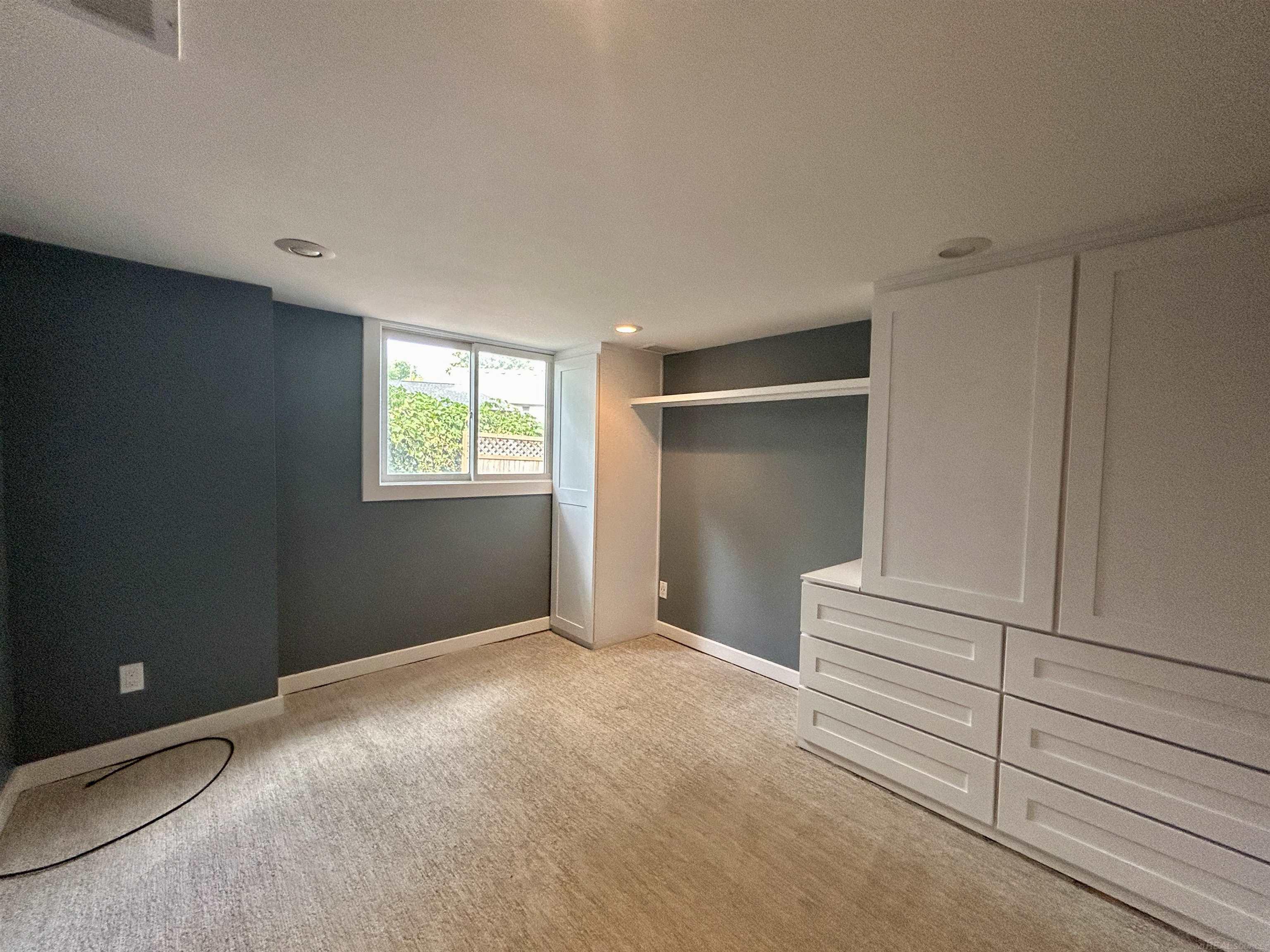 561 Bellevue Avenue