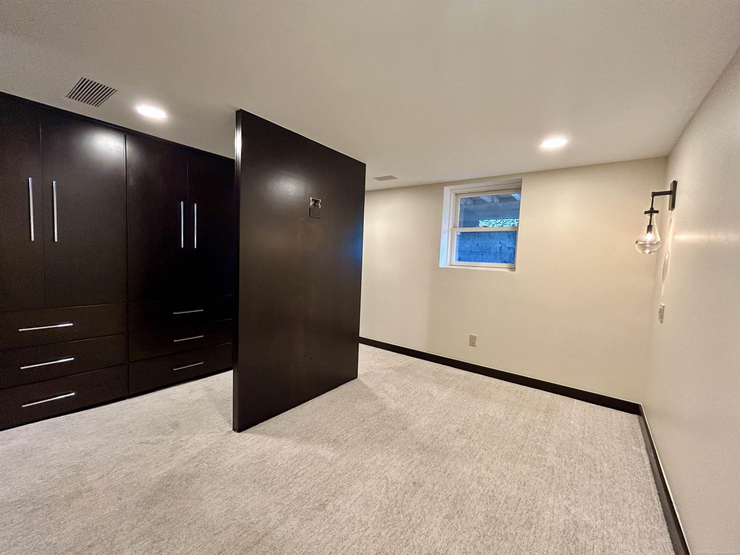 561 Bellevue Avenue