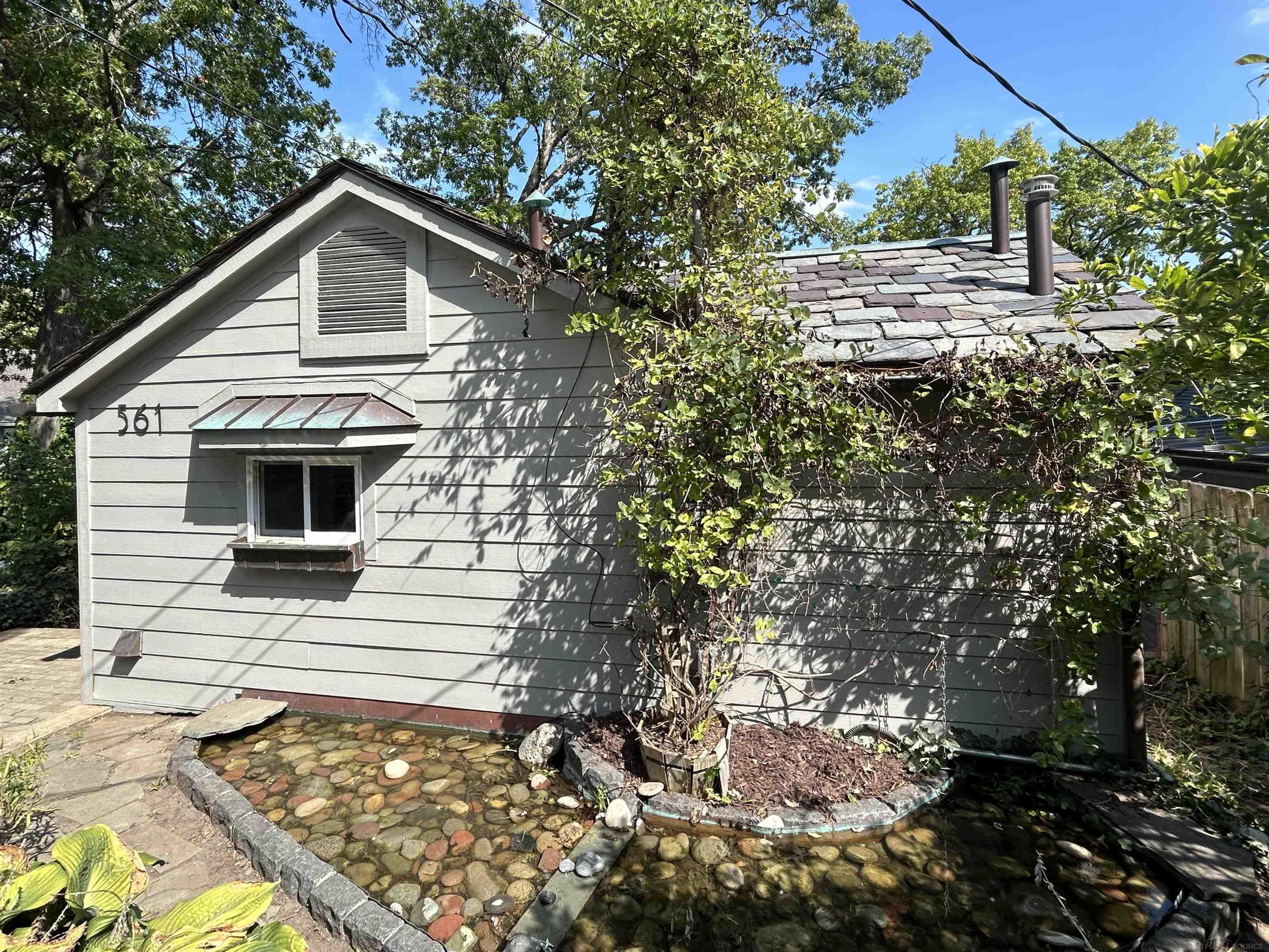 561 Bellevue Avenue
