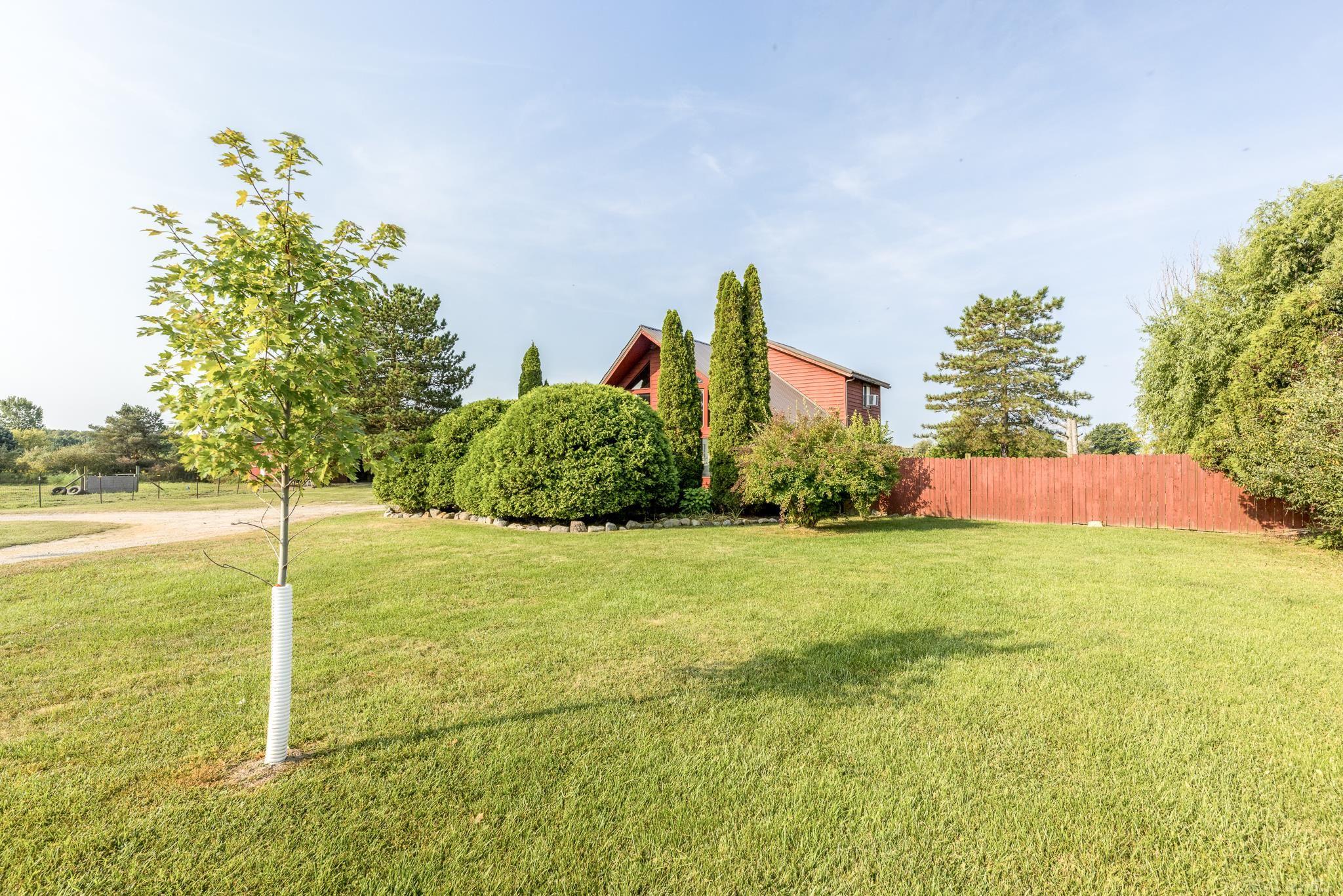 7479 Gibbons Road
