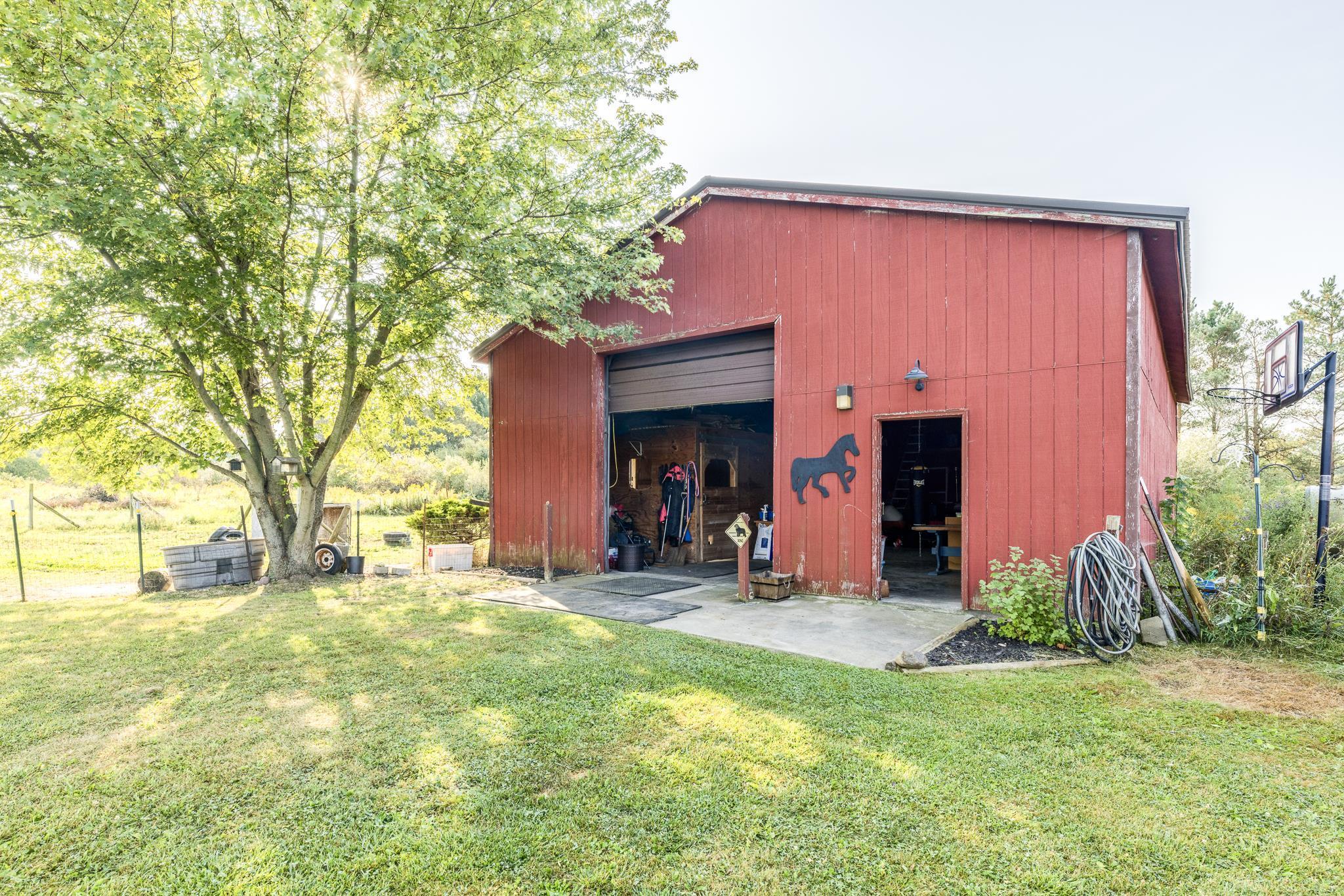 7479 Gibbons Road