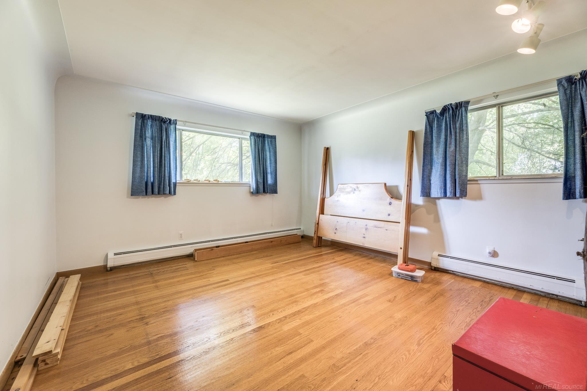 180 S Berkshire Drive