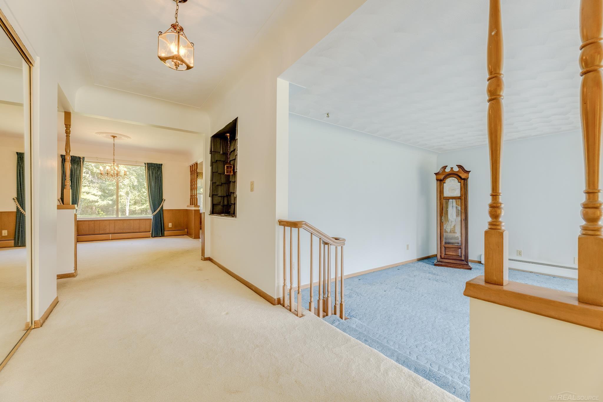 180 S Berkshire Drive
