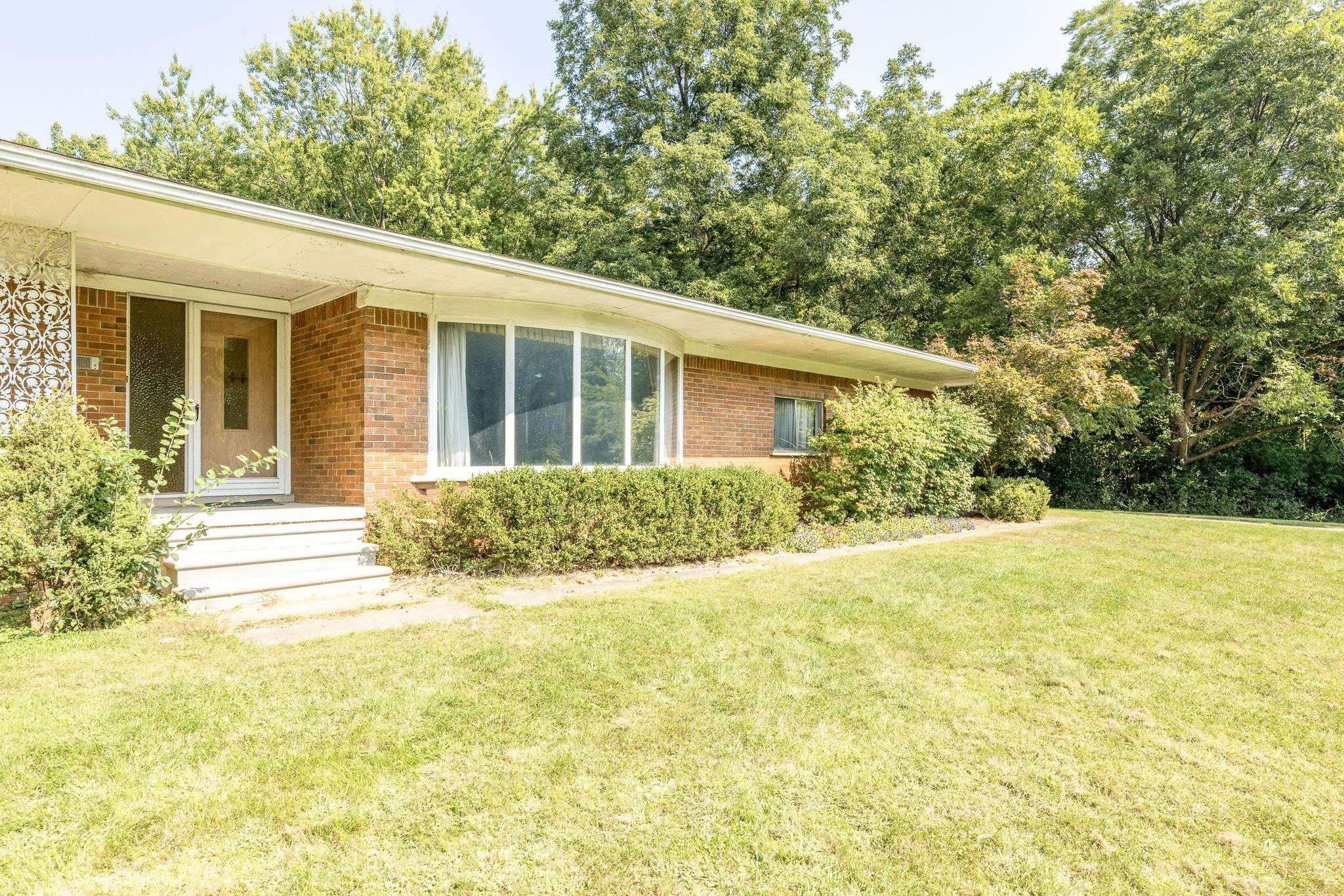 180 S Berkshire Drive