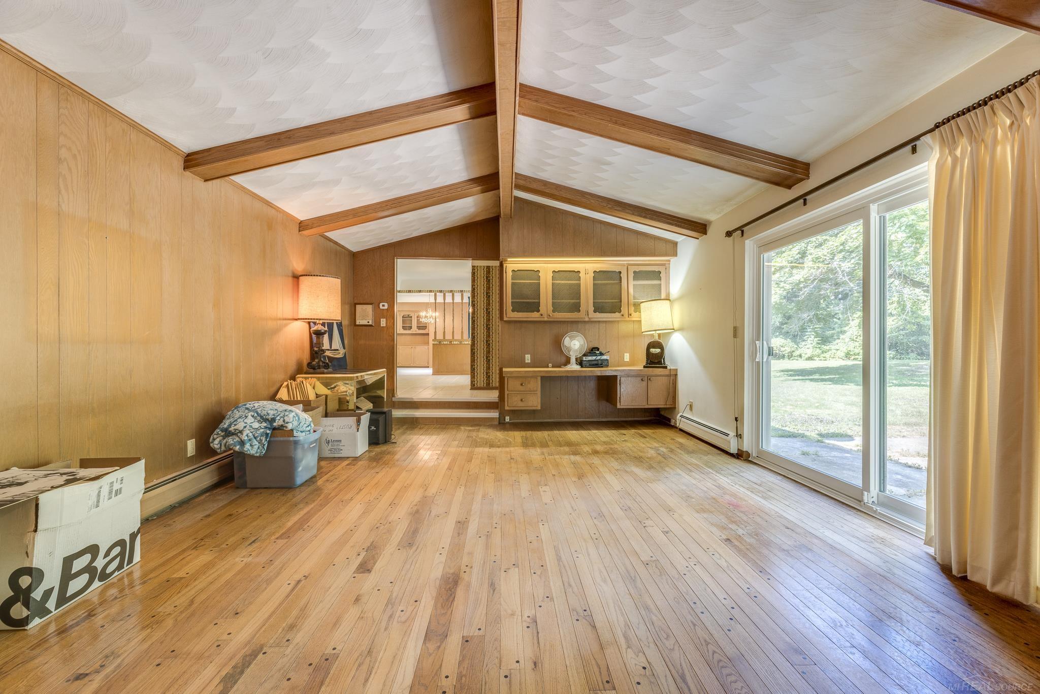 180 S Berkshire Drive