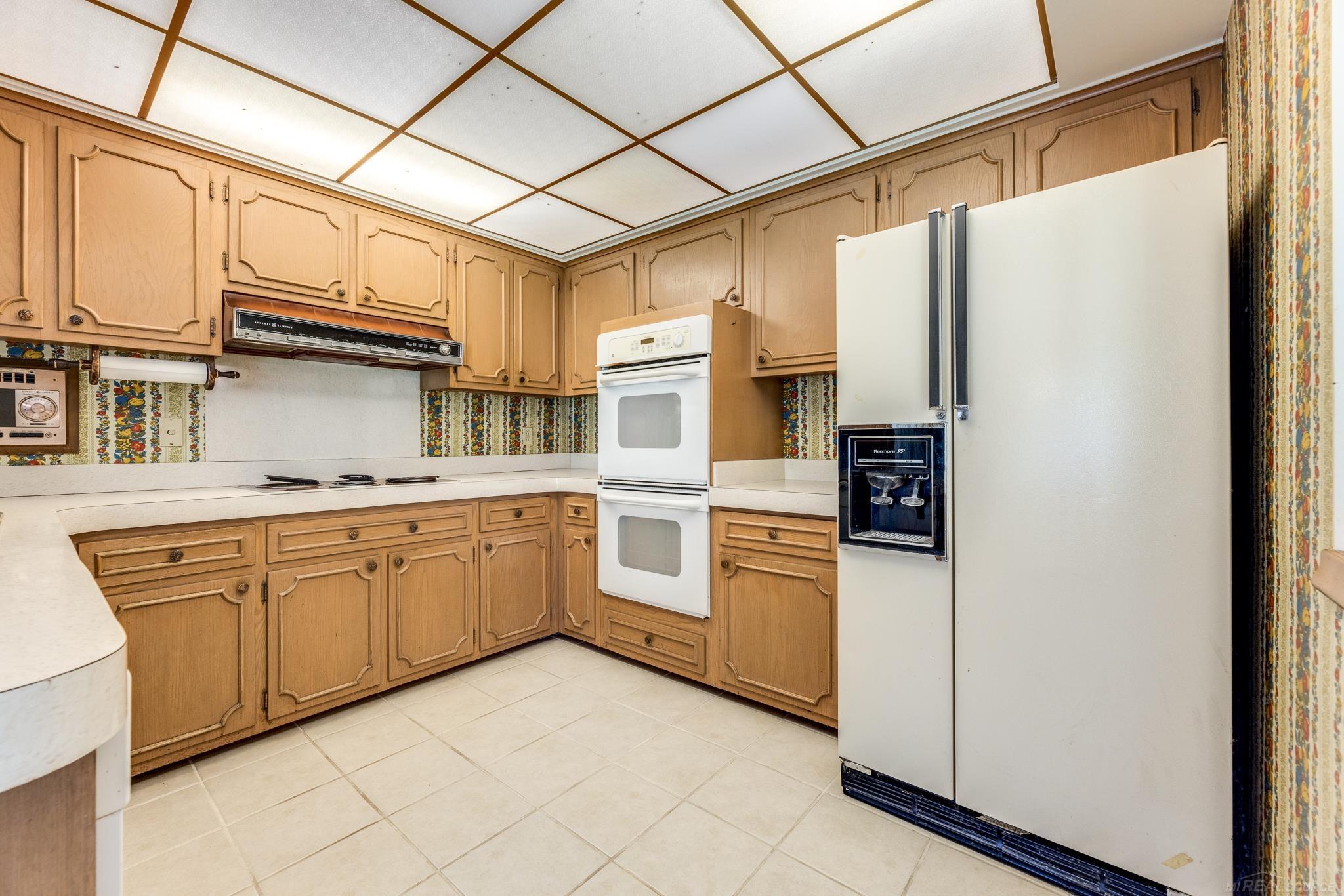 180 S Berkshire Drive