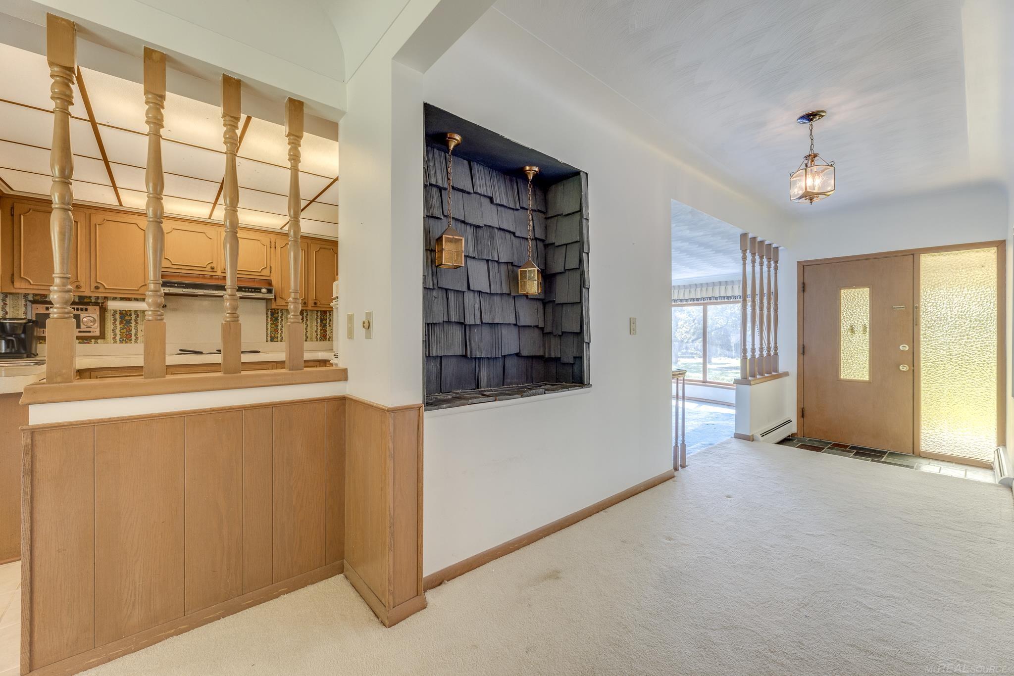 180 S Berkshire Drive
