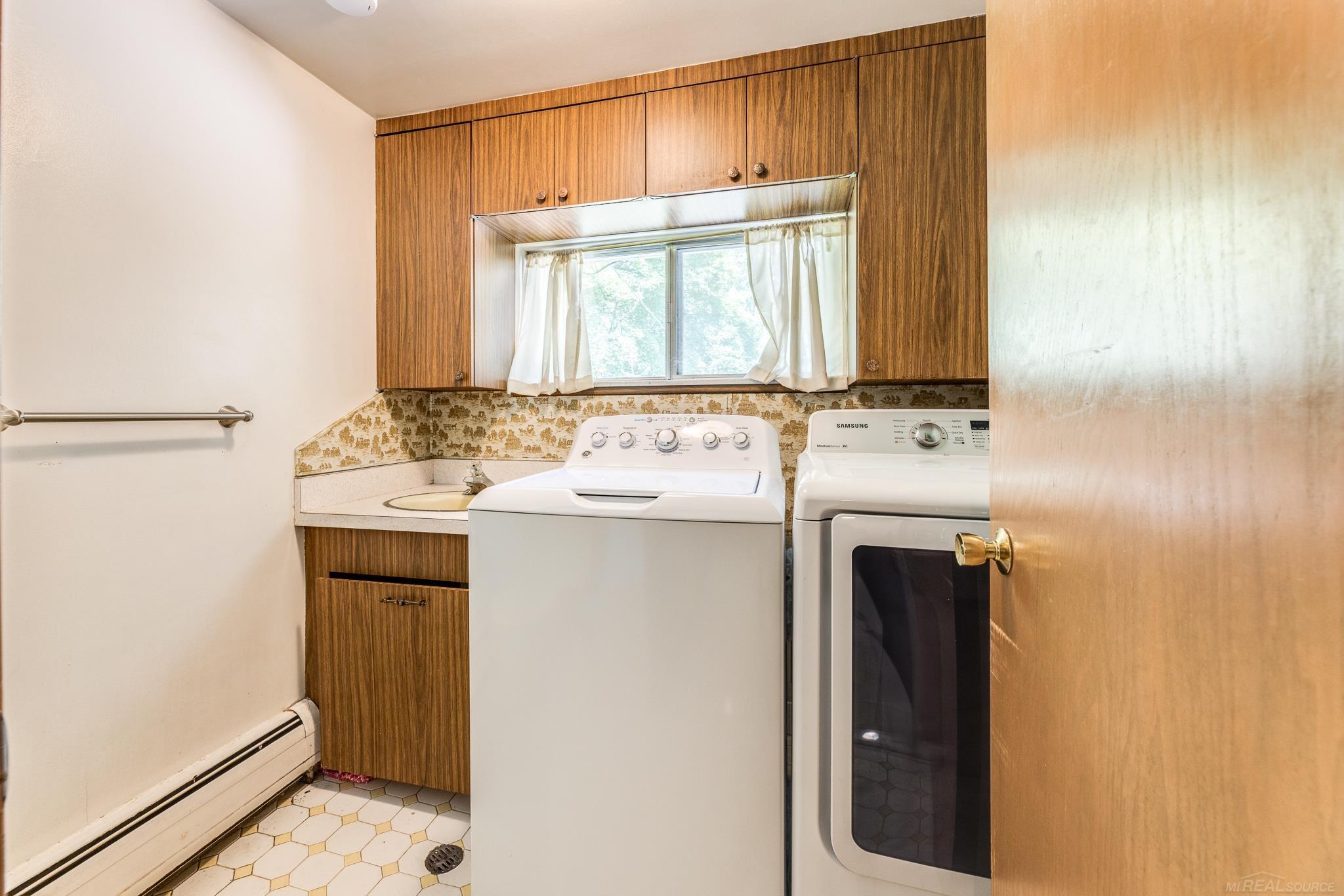 180 S Berkshire Drive