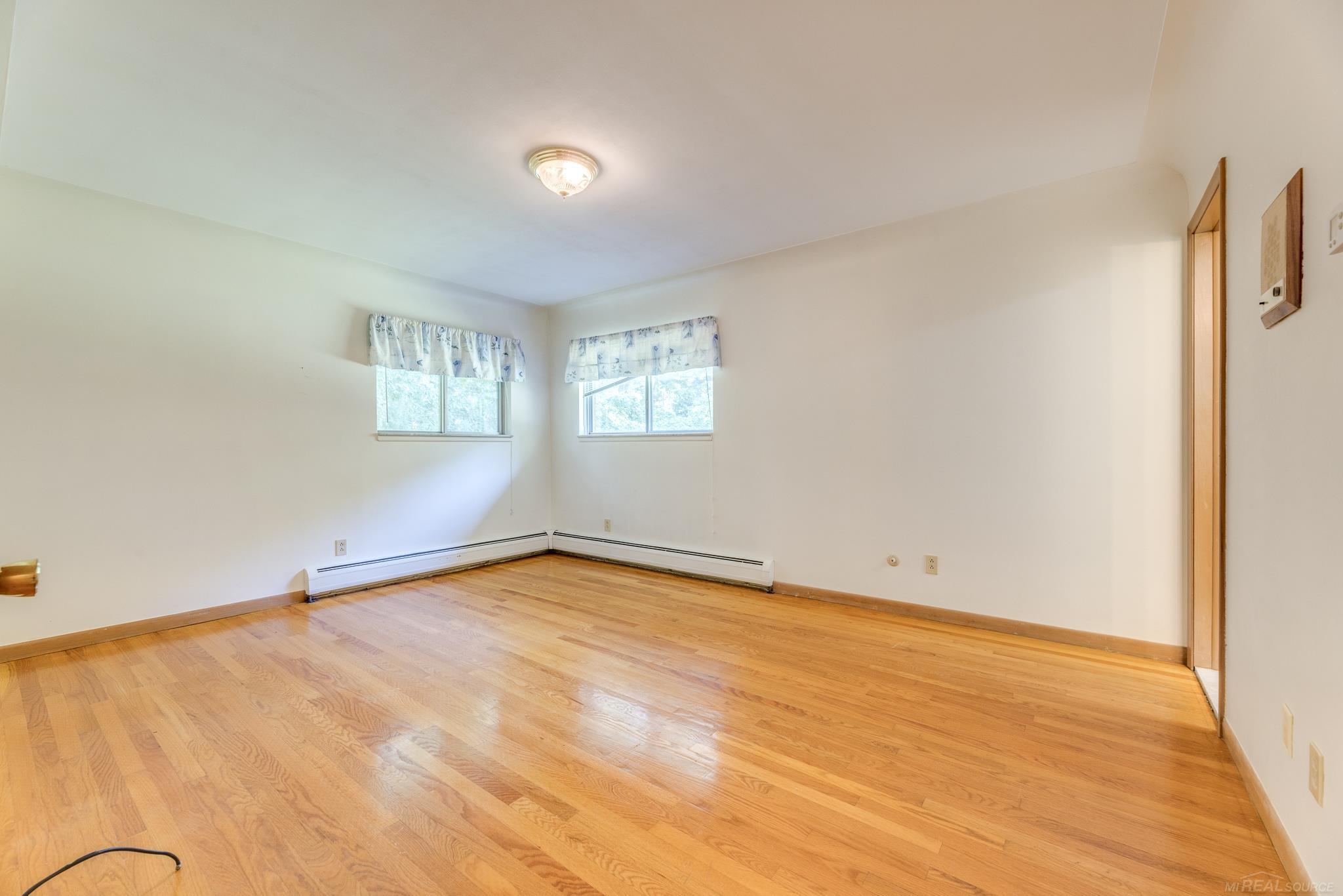 180 S Berkshire Drive