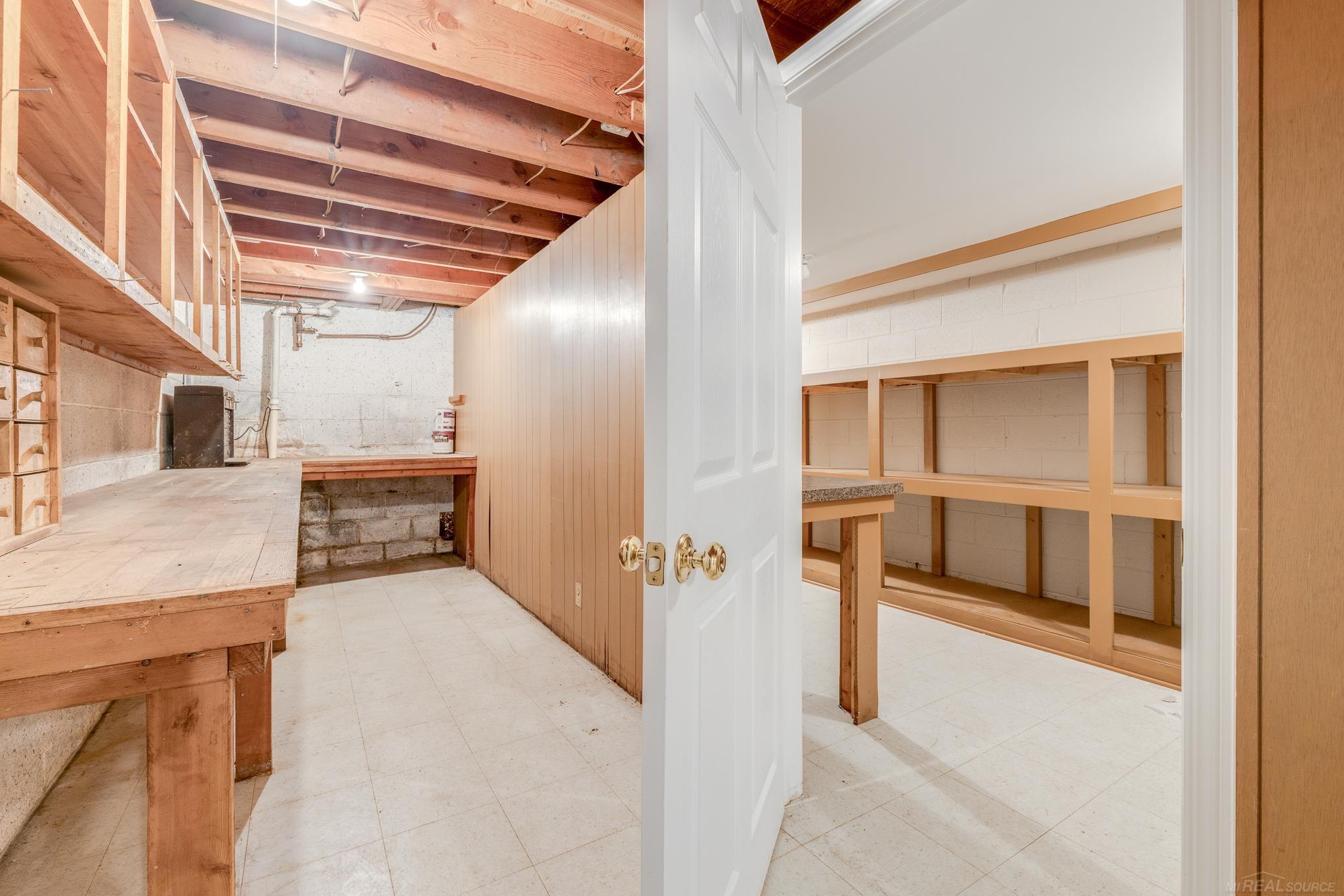 180 S Berkshire Drive