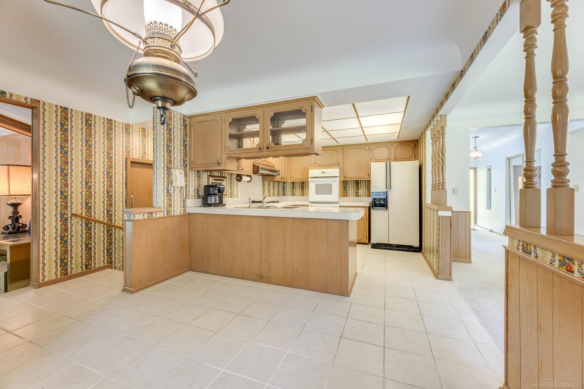 180 S Berkshire Drive